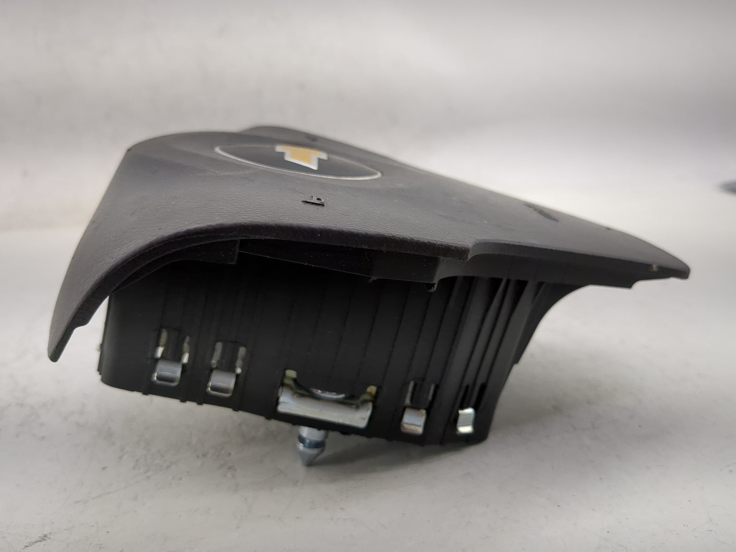 2012 Chevrolet Captiva Sport Air Bag Driver Left Steering Wheel Mounted - Oemusedautoparts1.com