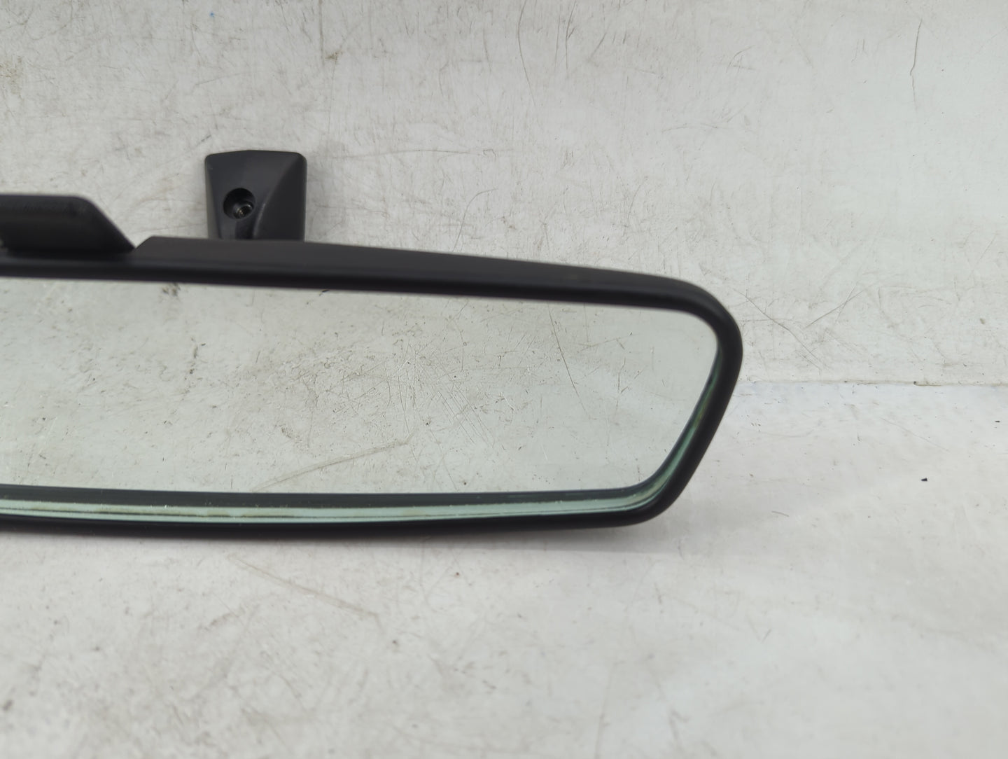 2012 Chevrolet Captiva Sport Interior Rear View Mirror Replacement OEM Fits OEM Used Auto Parts - Oemusedautoparts1.com