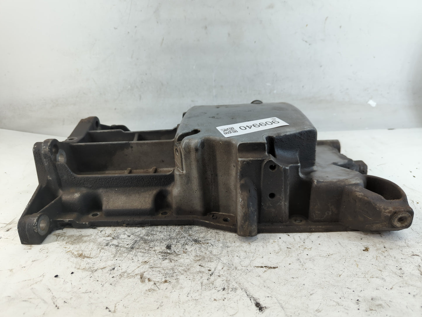 2012-2015 Chevrolet Captiva Sport Engine Oil Pan P/N:12578194 Fits OEM Used Auto Parts - Oemusedautoparts1.com