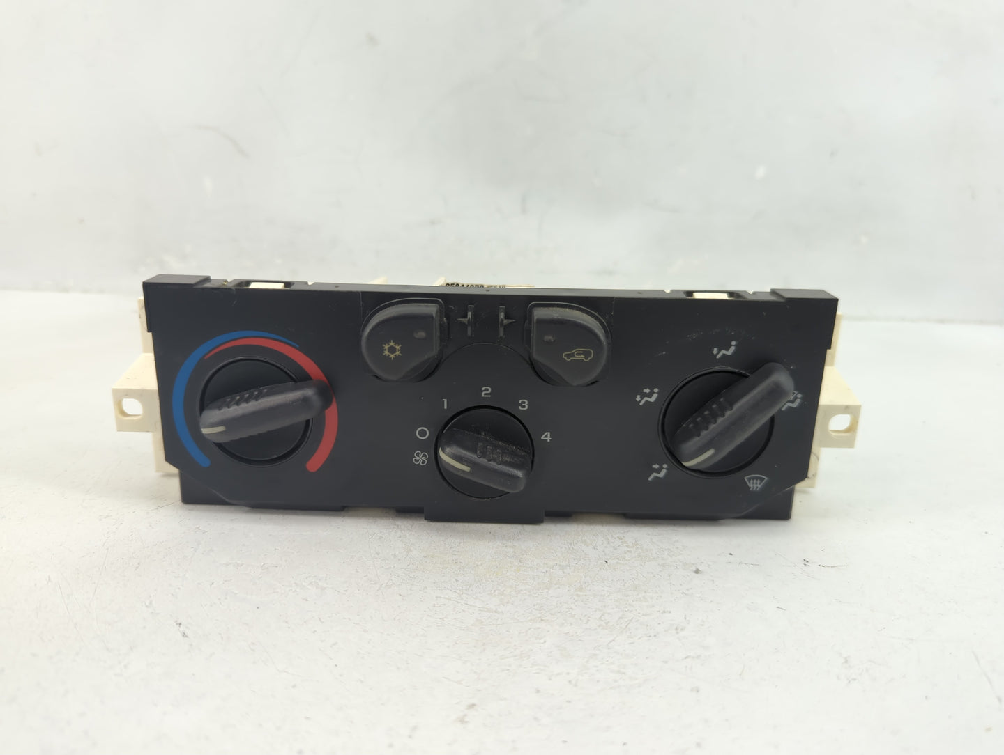 2004-2012 Chevrolet Colorado Climate Control Module Temperature AC/Heater Replacement P/N:25841856 Fits OEM Used Auto Parts 