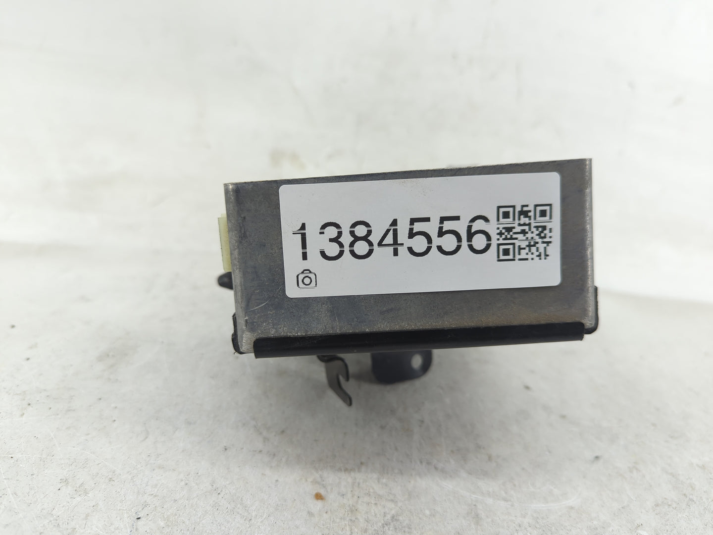 2006-2012 Chevrolet Colorado Radio AM FM Cd Player Receiver Replacement P/N:22897572 Fits Fits 2006 2007 2008 2009 2010 2011