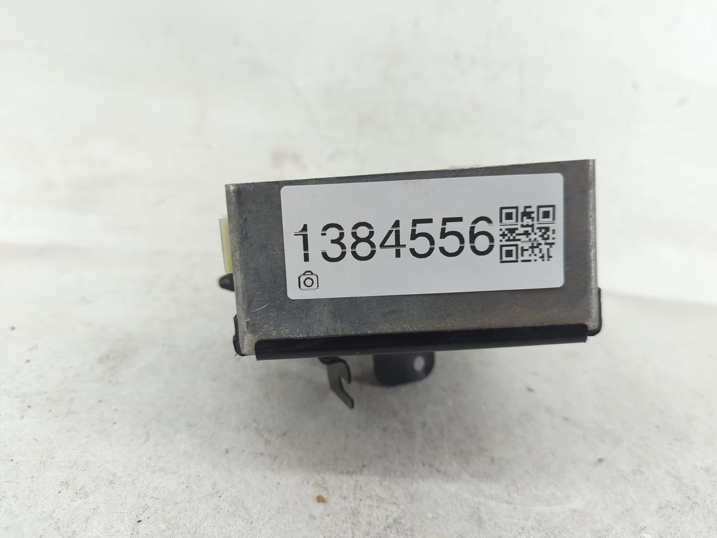 2006-2012 Chevrolet Colorado Radio AM FM Cd Player Receiver Replacement P/N:22897572 Fits Fits 2006 2007 2008 2009 2010 2011