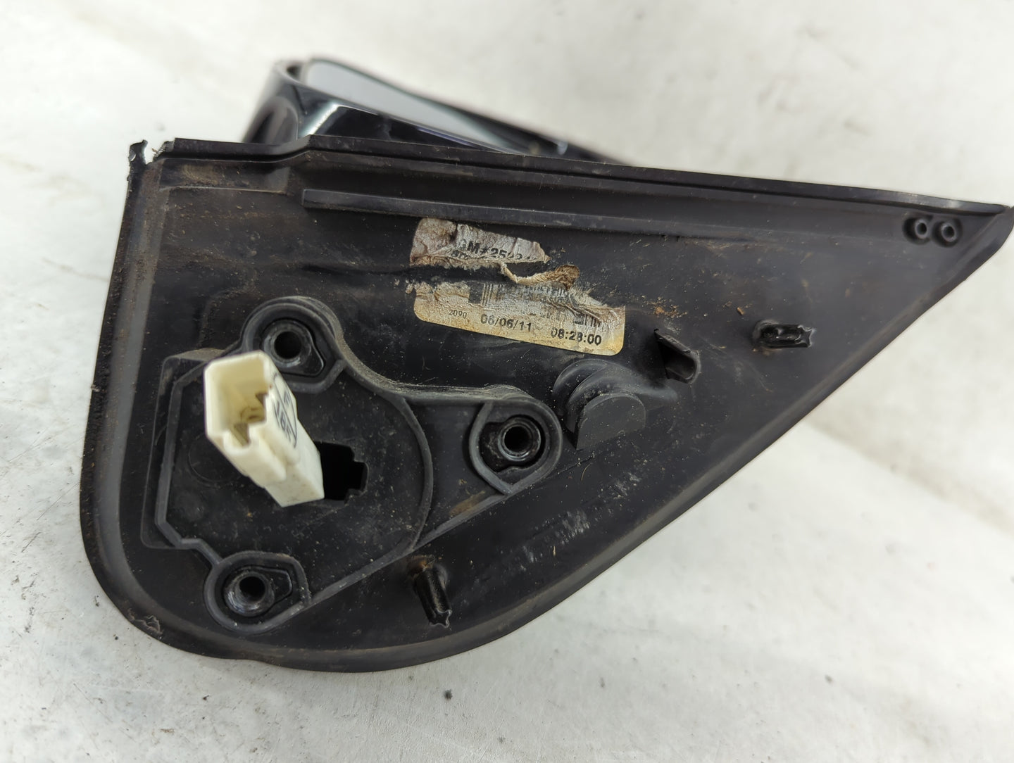 2009-2012 Chevrolet Colorado Driver Side View Mirror - Left Door Mirror OEM Used - Oemusedautoparts1.com