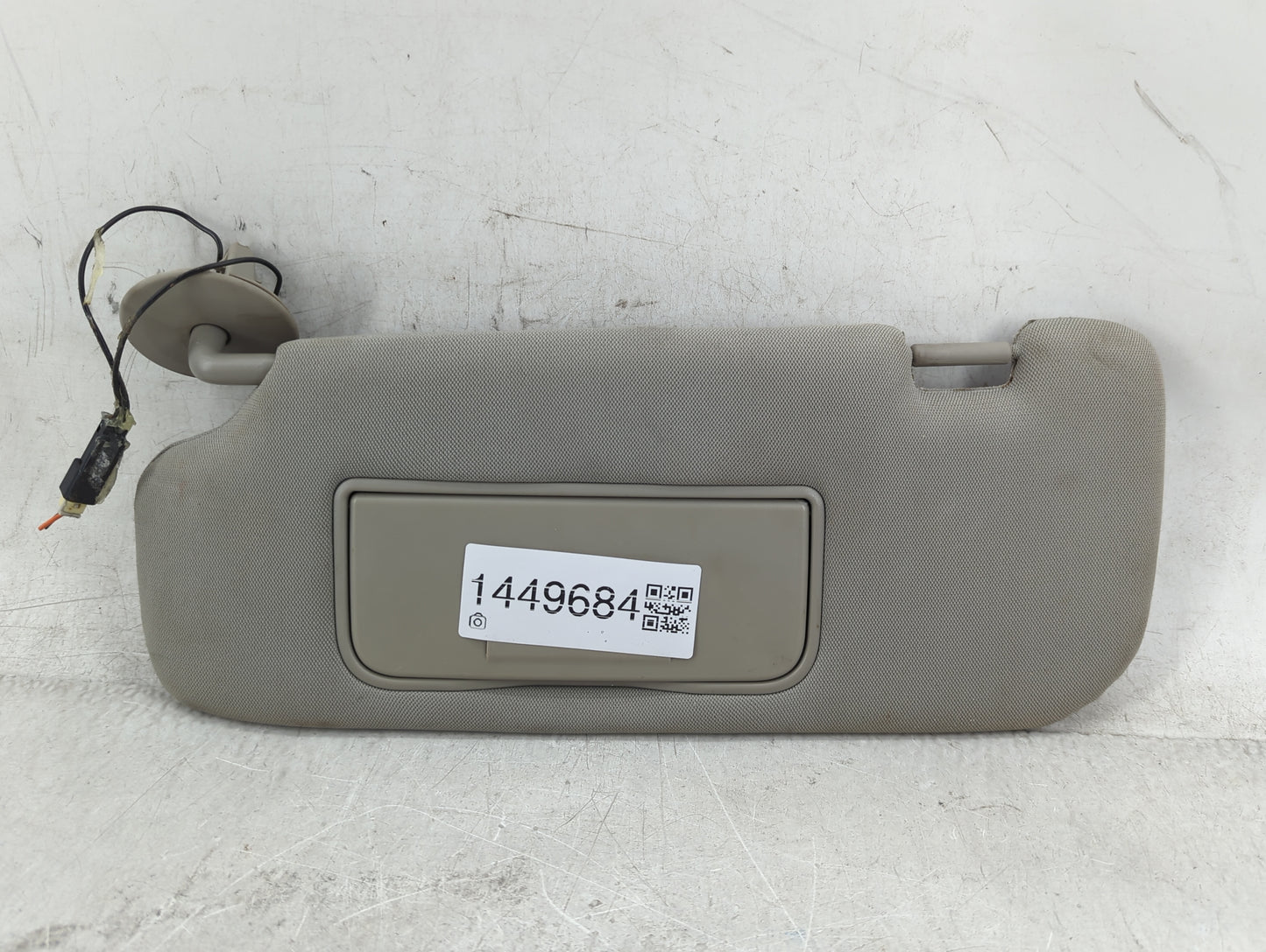 2011-2012 Chevrolet Colorado Sun Visor Shade Replacement Driver Left Mirror Fits Fits 2011 2012 OEM Used Auto Parts - Oemuse