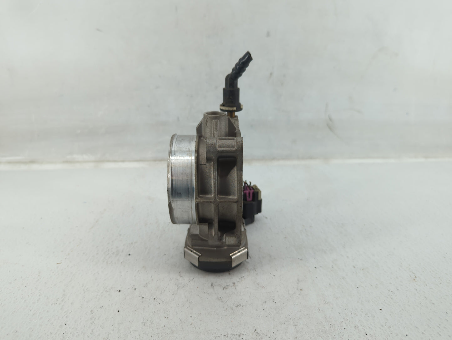 2008-2012 Chevrolet Colorado Throttle Body P/N:3191AA 016AA Fits Fits 2008 2009 2010 2011 2012 OEM Used Auto Parts - Oemused