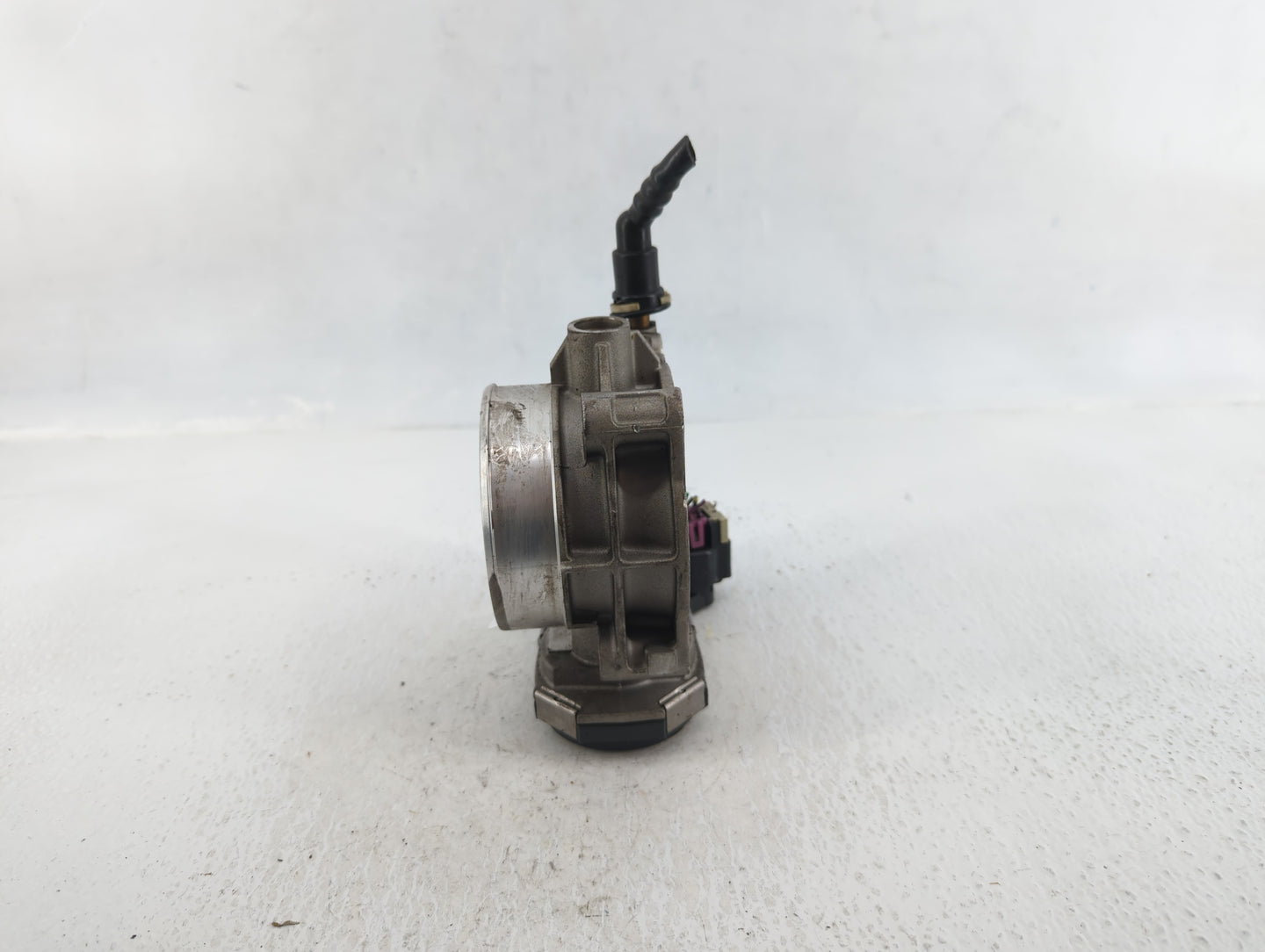 2008-2012 Chevrolet Colorado Throttle Body P/N:0182AA 016AA Fits Fits 2008 2009 2010 2011 2012 OEM Used Auto Parts - Oemused