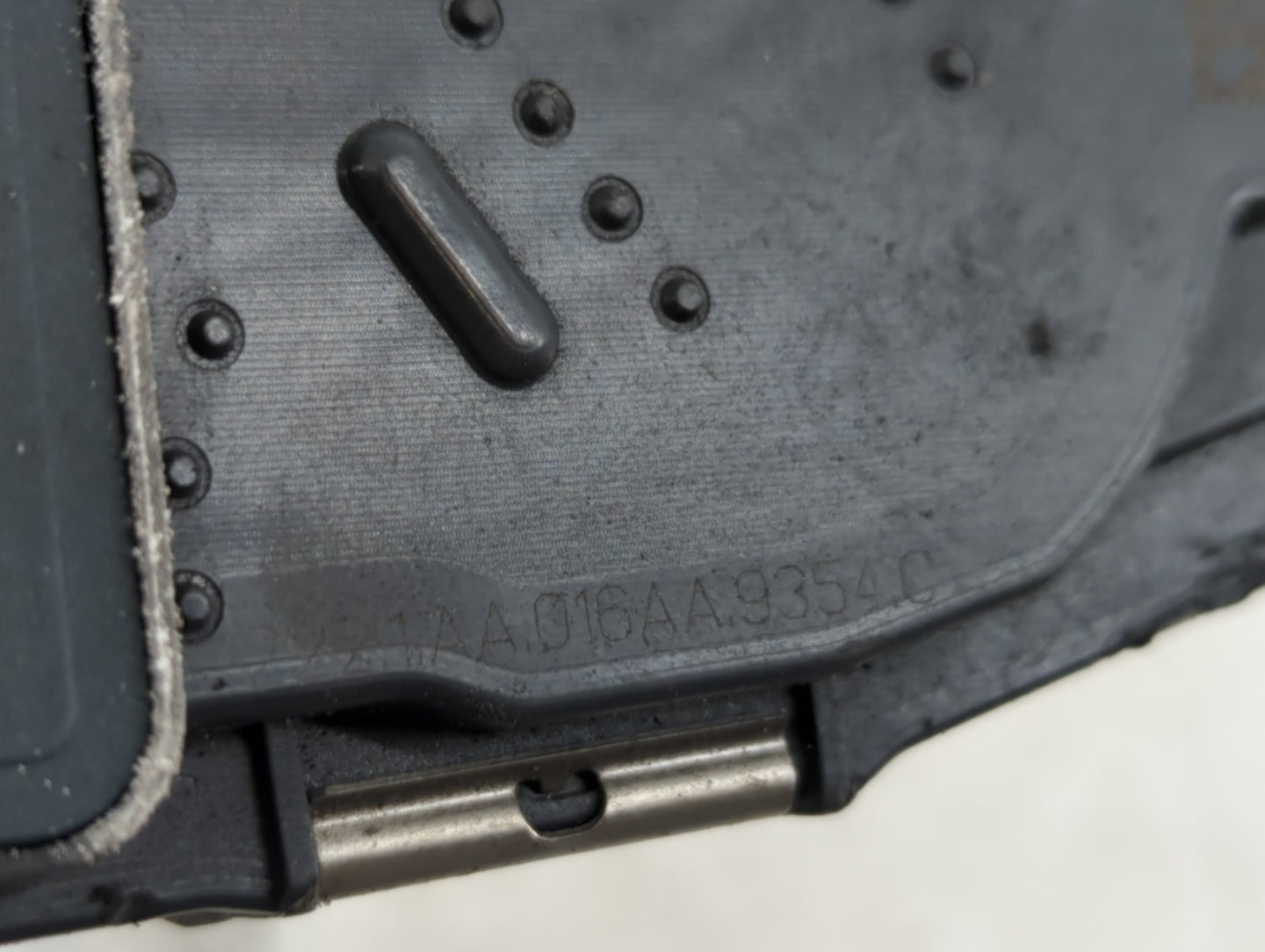 2008-2012 Chevrolet Colorado Throttle Body P/N:016AA9354C Fits Fits 2008 2009 2010 2011 2012 OEM Used Auto Parts - Oemusedau