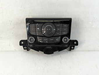compare product 2012-2016 Chevrolet Cruze Radio AM FM Cd Player Receiver Replacement P/N:95914367 Fits Fits 2012 2013 2014 2015 2016 OEM Used Auto Parts