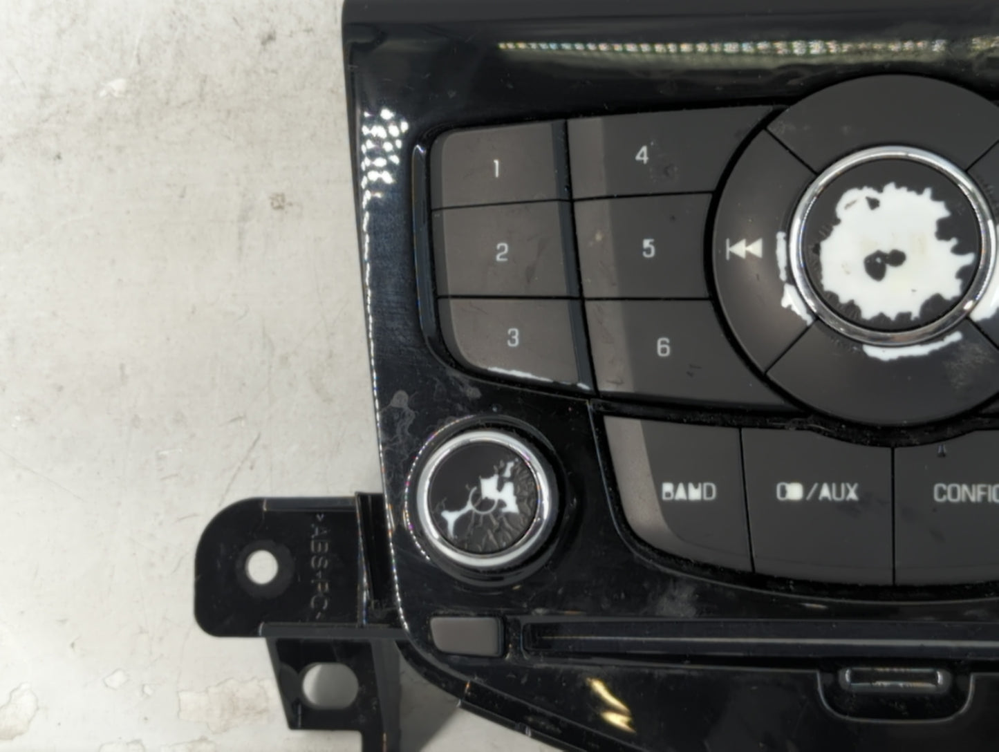 2012 Chevrolet Cruze Radio AM FM Cd Player Receiver Replacement P/N:94563269 Fits OEM Used Auto Parts - Oemusedautoparts1.co