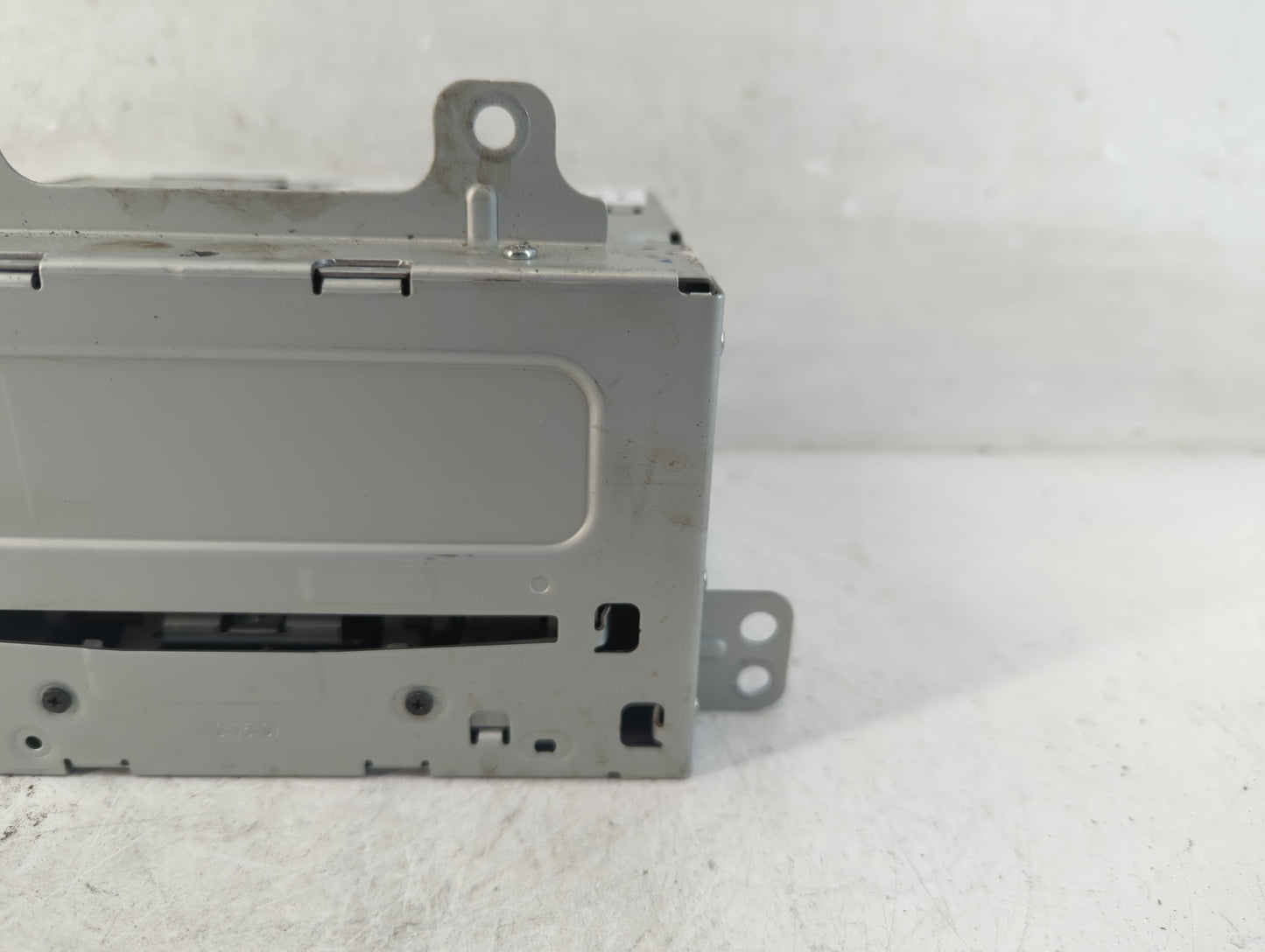 2012 Chevrolet Cruze Radio AM FM Cd Player Receiver Replacement P/N:22870782 Fits OEM Used Auto Parts - Oemusedautoparts1.co
