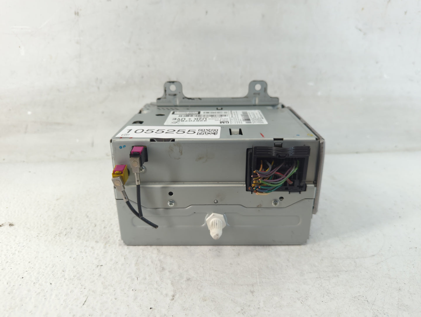 2012 Chevrolet Cruze Radio AM FM Cd Player Receiver Replacement P/N:22870782 Fits OEM Used Auto Parts - Oemusedautoparts1.co