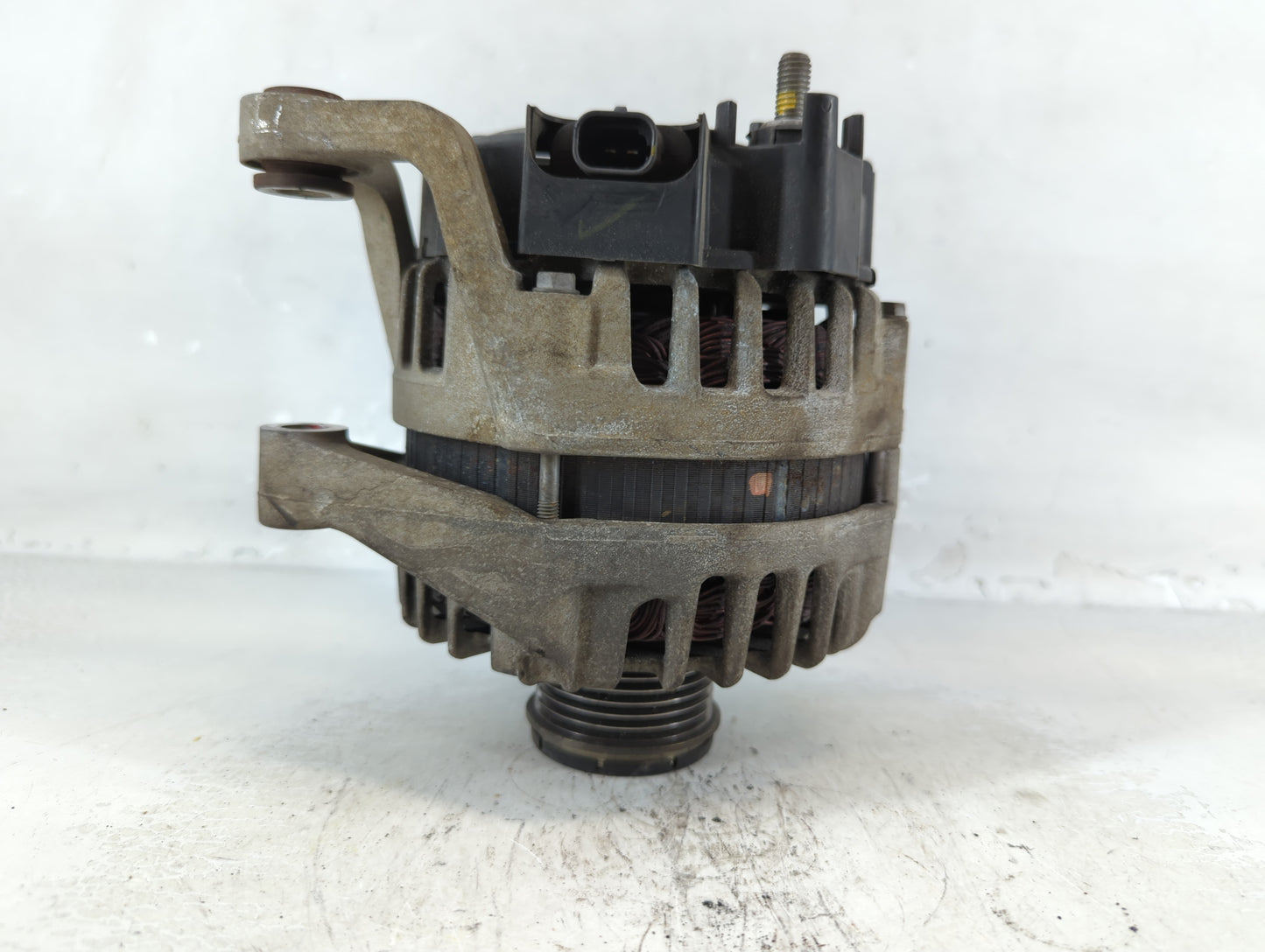 2011-2016 Chevrolet Cruze Alternator Replacement Generator Charging Assembly Engine OEM P/N:95939943 Fits OEM Used Auto Part