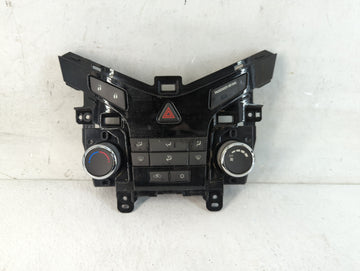 2011-2012 Chevrolet Cruze Climate Control Module Temperature AC/Heater Replacement P/N:95017054 Fits Fits 2011 2012 OEM Used