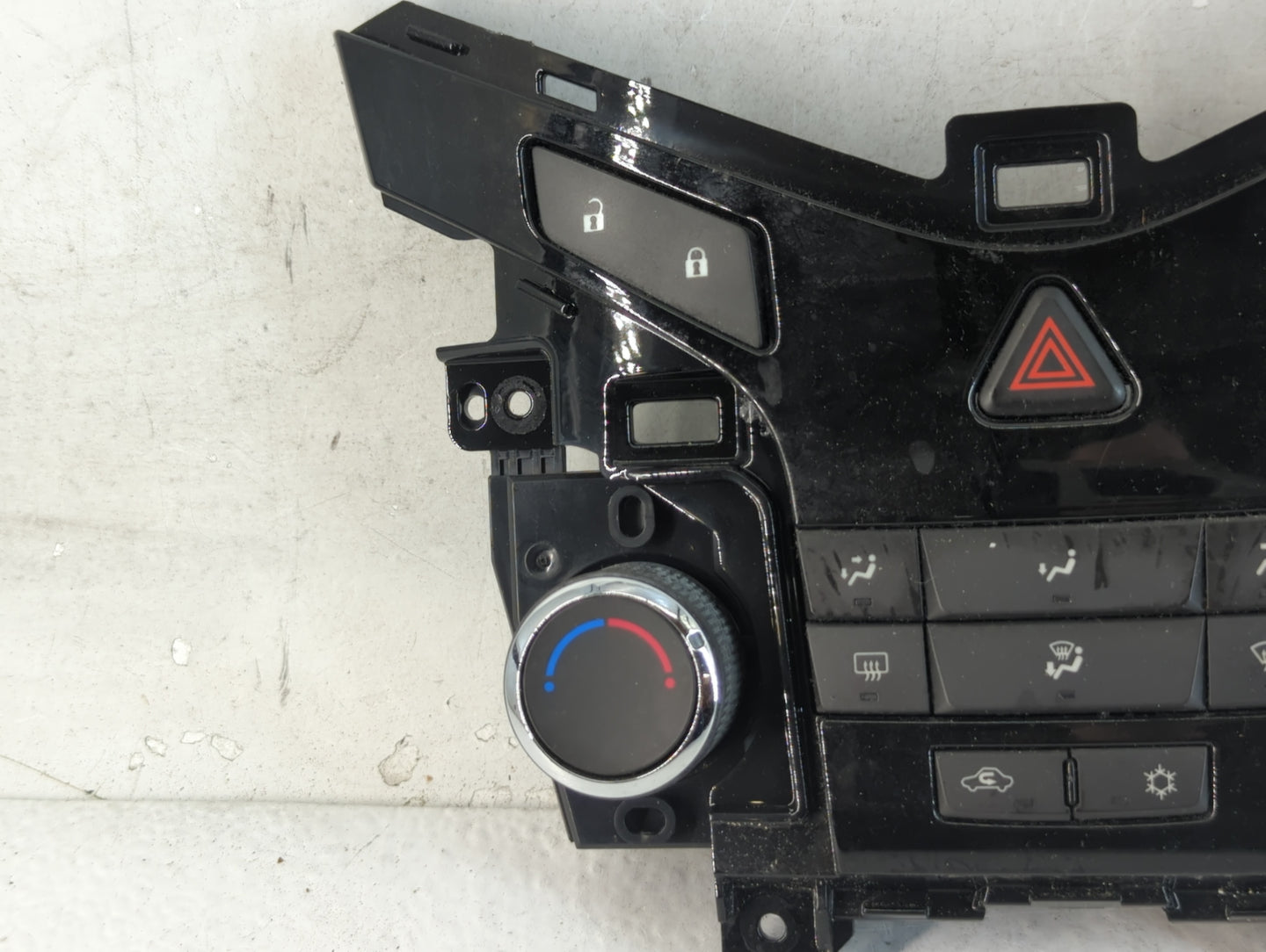 2011-2012 Chevrolet Cruze Climate Control Module Temperature AC/Heater Replacement P/N:95017054 Fits Fits 2011 2012 OEM Used