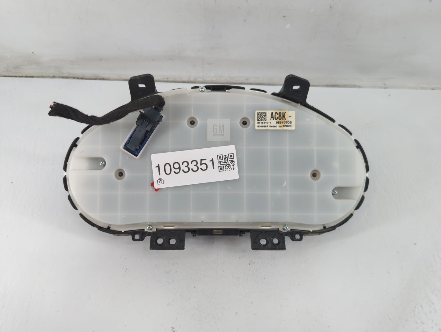 2012 Chevrolet Cruze Instrument Cluster Speedometer Gauges P/N:95940656 Fits OEM Used Auto Parts - Oemusedautoparts1.com