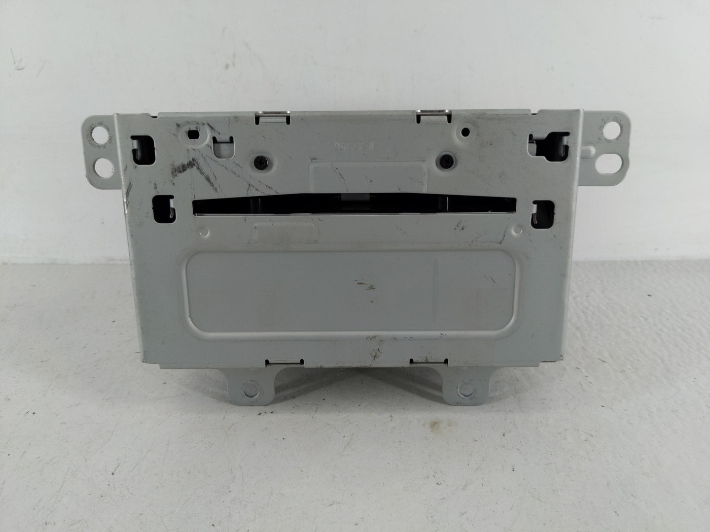 2011-2012 Chevrolet Cruze Radio AM FM Cd Player Receiver Replacement P/N:22815634 Fits Fits 2010 2011 2012 OEM Used Auto Par