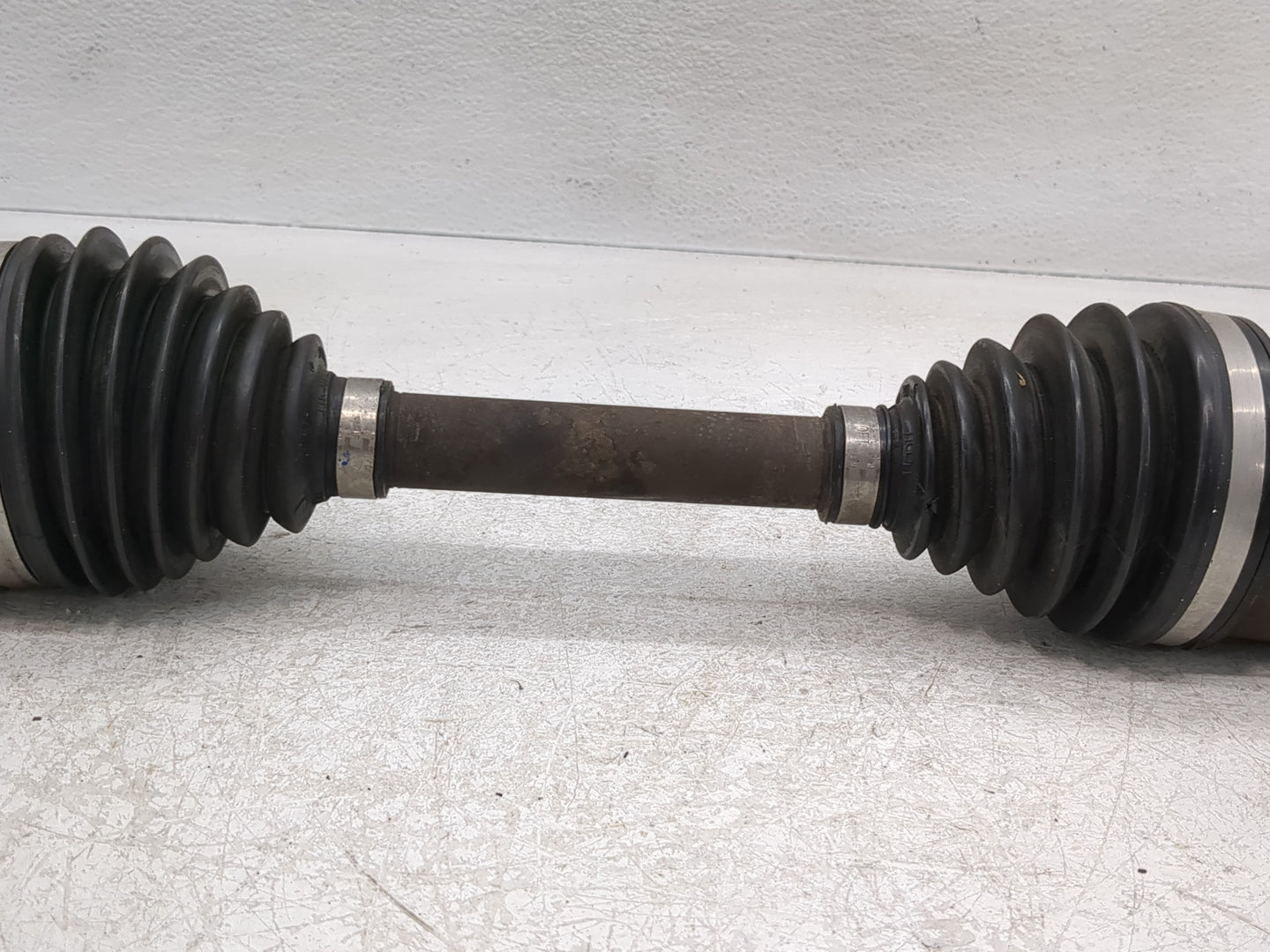 2011-2016 Chevrolet Cruze Axle Shaft Front Driver Cv C/v - Oemusedautoparts1.com