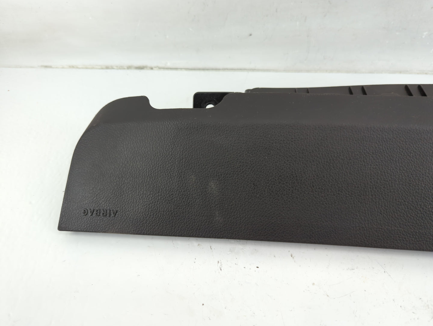 2011-2012 Chevrolet Cruze Air Bag Driver Left Knee OEM P/N:95483077 AB0-09C005, 9521 8712 Fits Fits 2011 2012 OEM Used Auto 