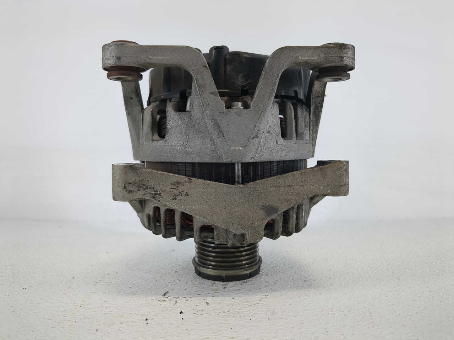 2011-2016 Chevrolet Cruze Alternator Replacement Generator Charging Assembly Engine OEM P/N:13577411 Fits OEM Used Auto Part