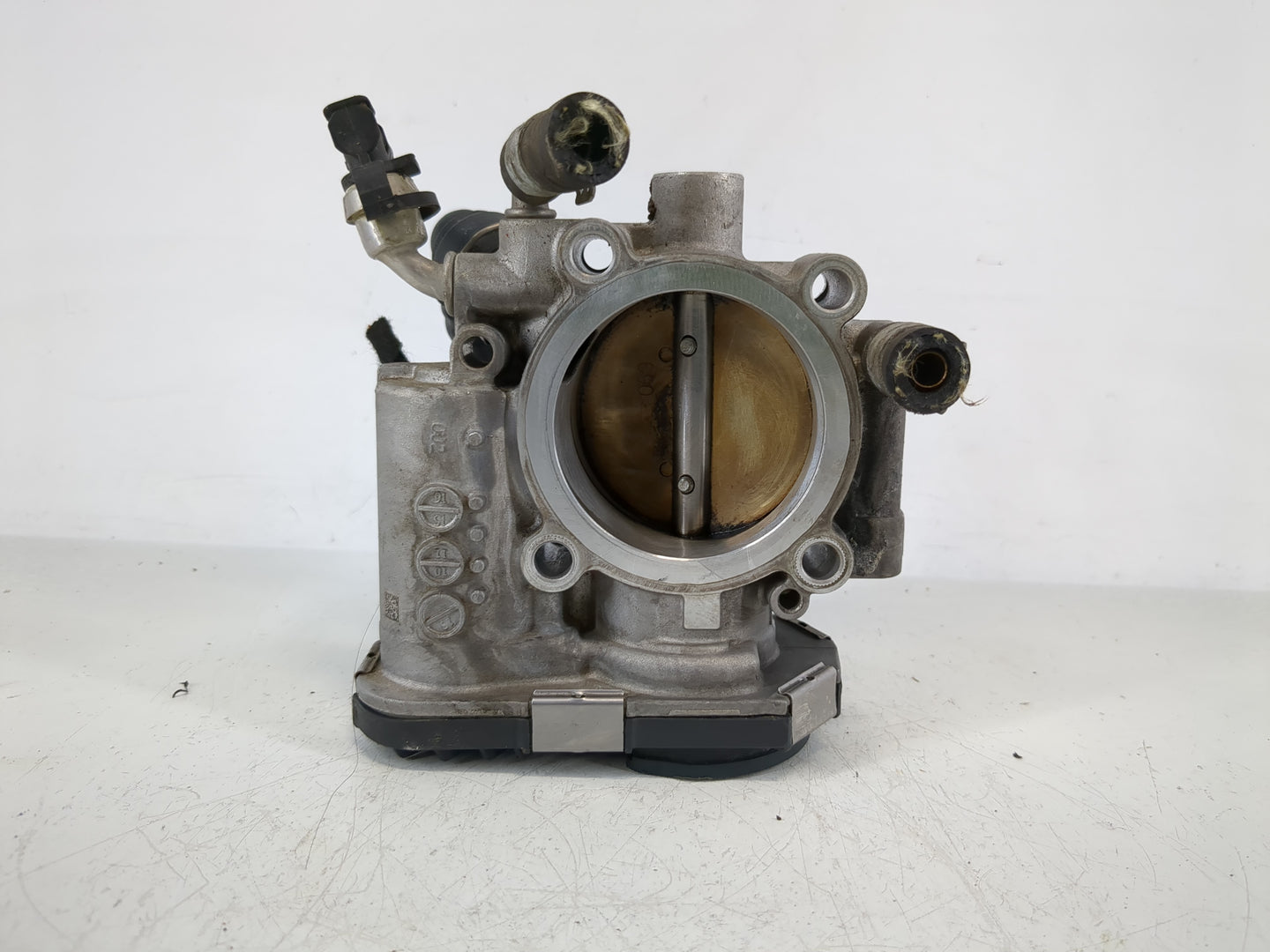 2011-2016 Chevrolet Cruze Throttle Body P/N:55 577 375 Fits Fits 2009 2010 2011 2012 2013 2014 2015 2016 2017 2018 OEM Used 