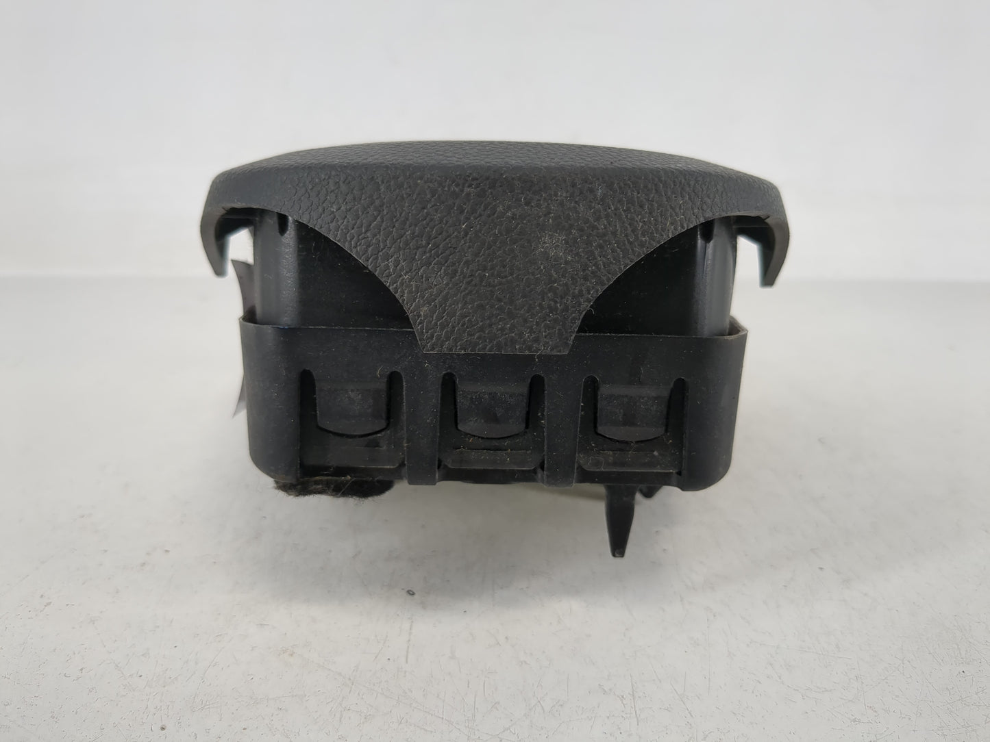 2011-2013 Chevrolet Cruze Air Bag Driver Left Steering Wheel Mounted P/N:95214734 Fits Fits 2011 2012 2013 OEM Used Auto Par