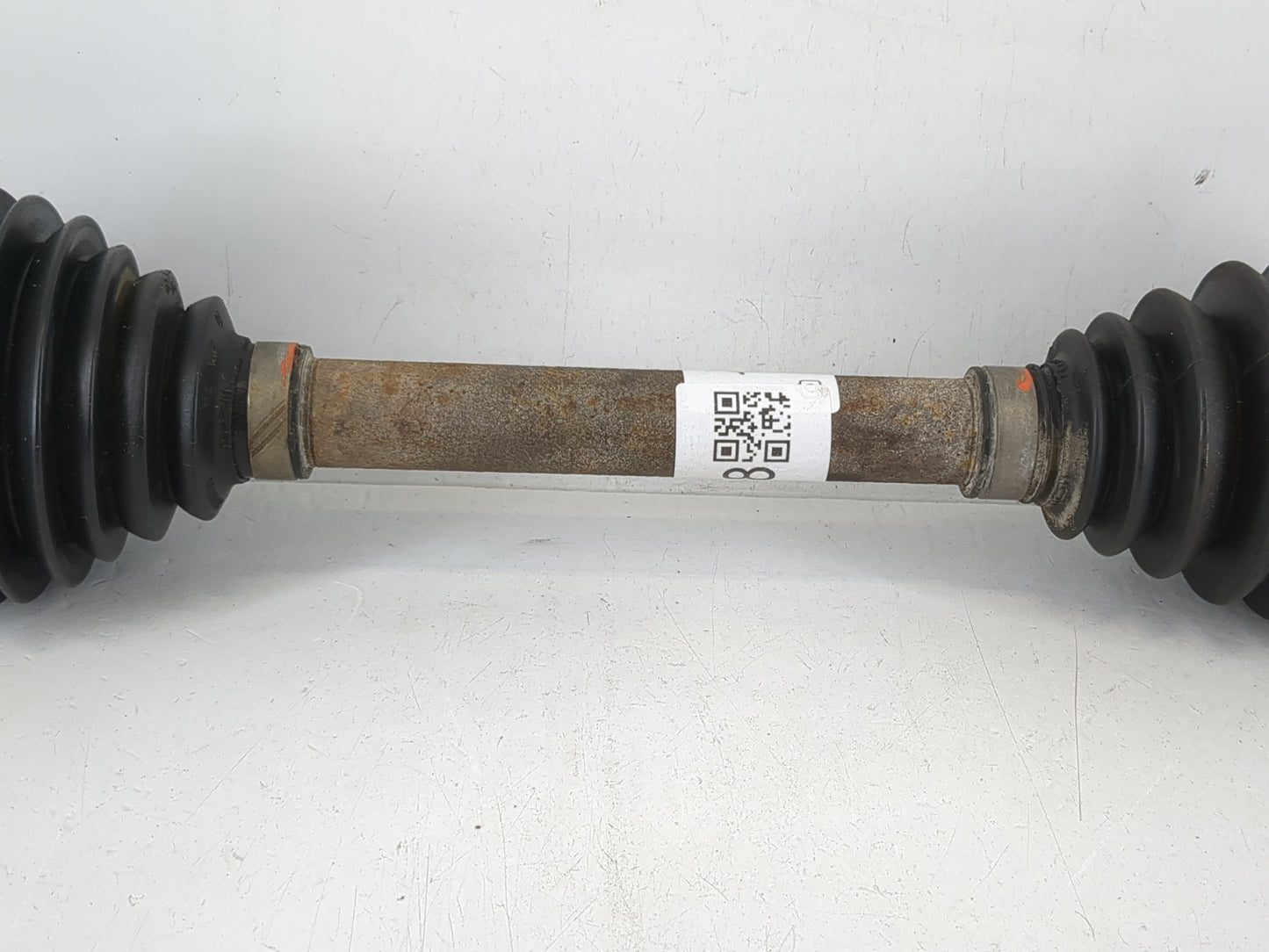 2011-2012 Chevrolet Cruze Axle Shaft Front Driver Cv C/v - Oemusedautoparts1.com