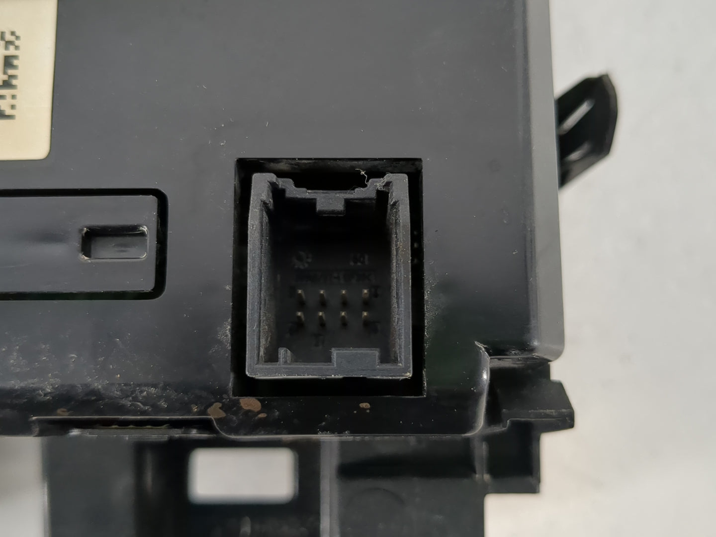 2012-2016 Chevrolet Cruze Information Display Screen - Oemusedautoparts1.com