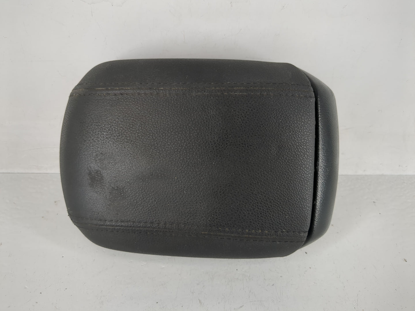 2011-2012 Chevrolet Cruze Center Console Armrest Cover Lid Fits Fits 2011 2012 OEM Used Auto Parts - Oemusedautoparts1.com