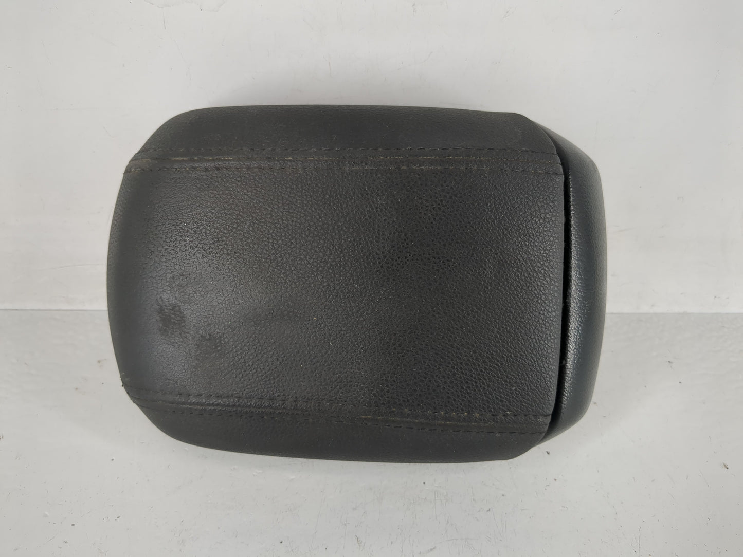 2011-2012 Chevrolet Cruze Center Console Armrest Cover Lid Fits Fits 2011 2012 OEM Used Auto Parts - Oemusedautoparts1.com
