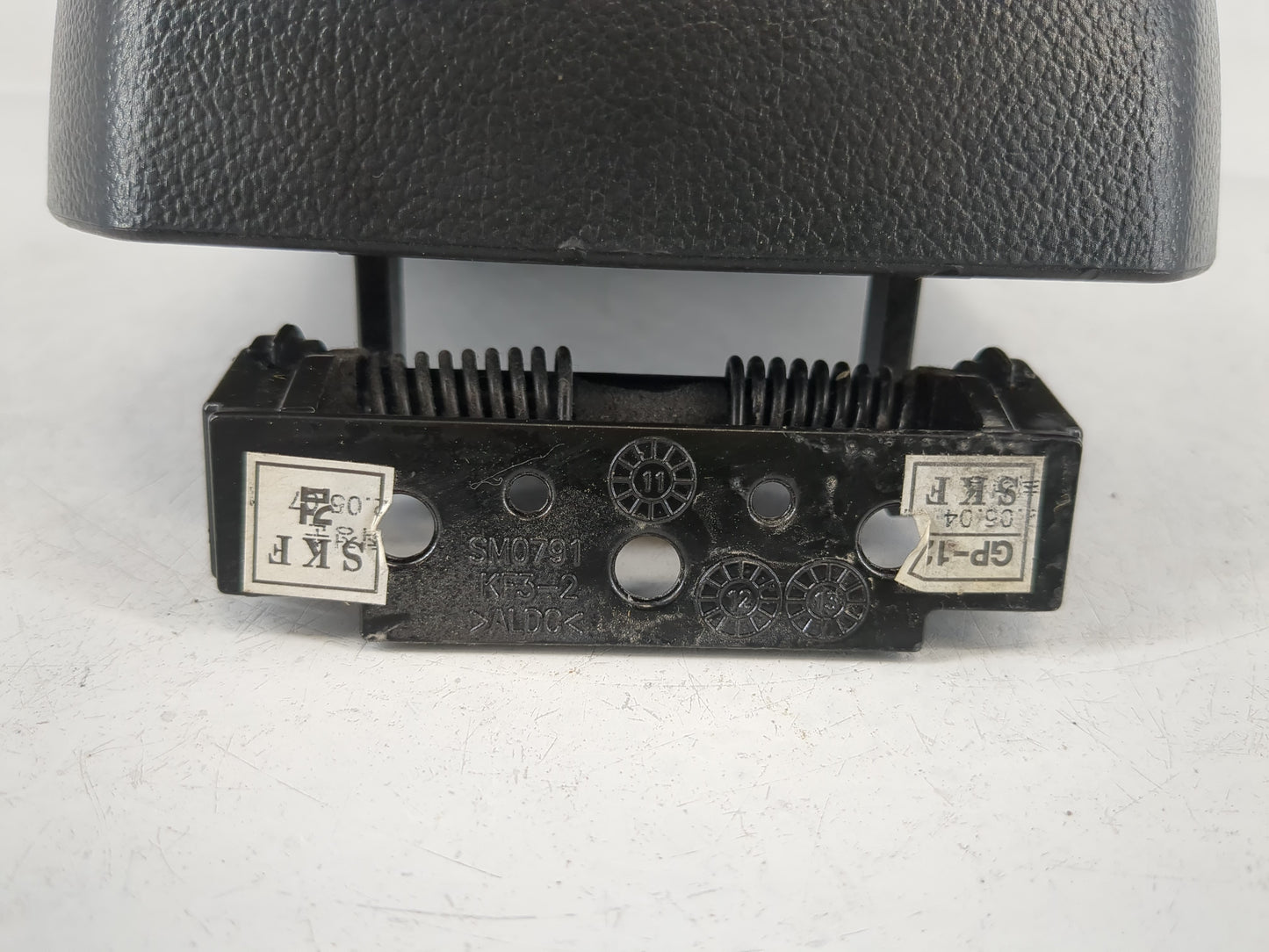 2011-2012 Chevrolet Cruze Center Console Armrest Cover Lid Fits Fits 2011 2012 OEM Used Auto Parts - Oemusedautoparts1.com