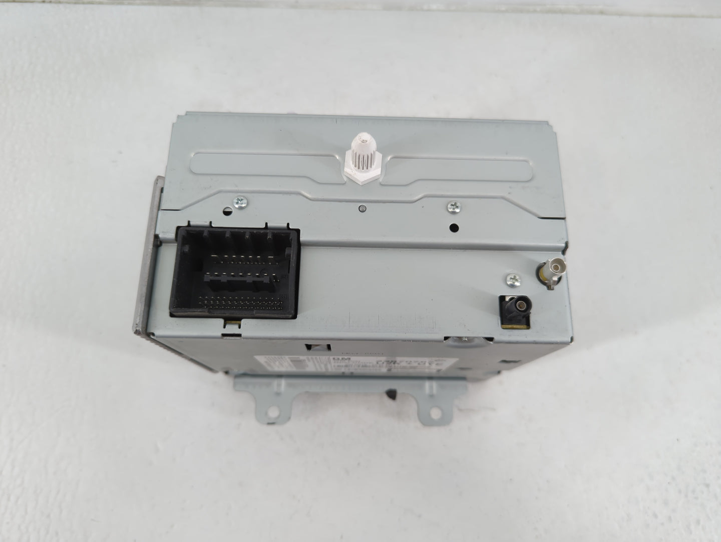 2011-2012 Chevrolet Cruze Radio AM FM Cd Player Receiver Replacement P/N:22870782 Fits Fits 2010 2011 2012 OEM Used Auto Par