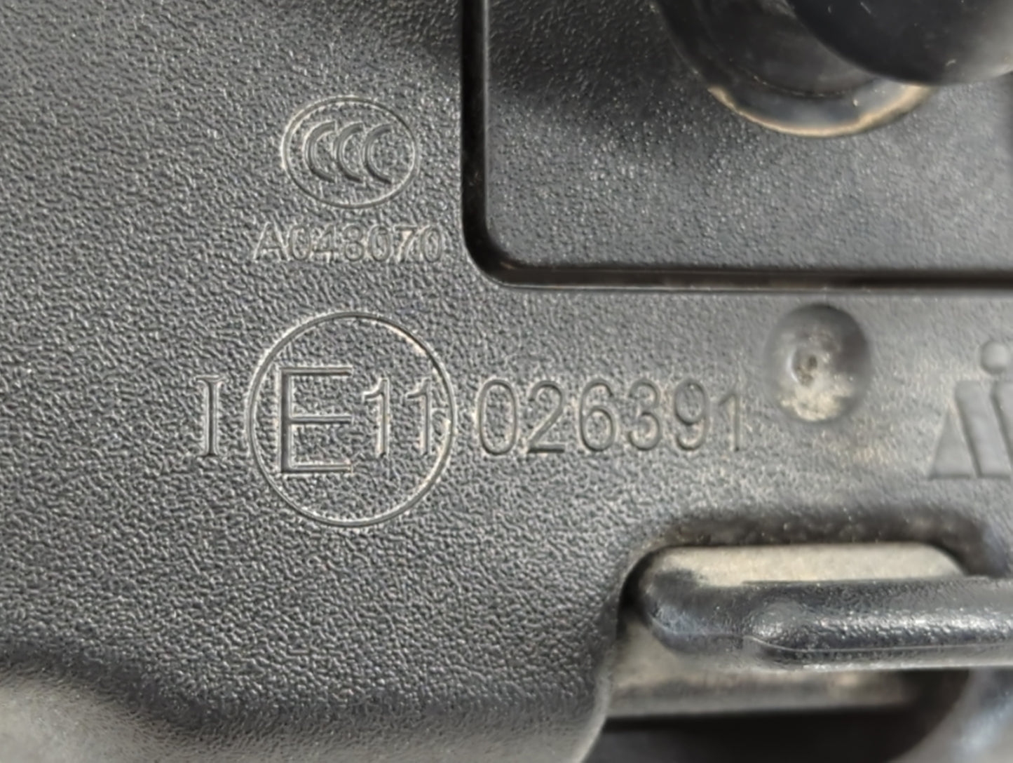 2011-2016 Chevrolet Cruze Interior Rear View Mirror Replacement OEM P/N:E11026391 Fits OEM Used Auto Parts - Oemusedautopart