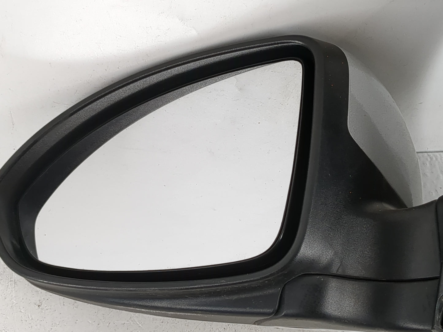 2011-2016 Chevrolet Cruze Driver Side View Mirror - Left Door Mirror OEM Used - Oemusedautoparts1.com