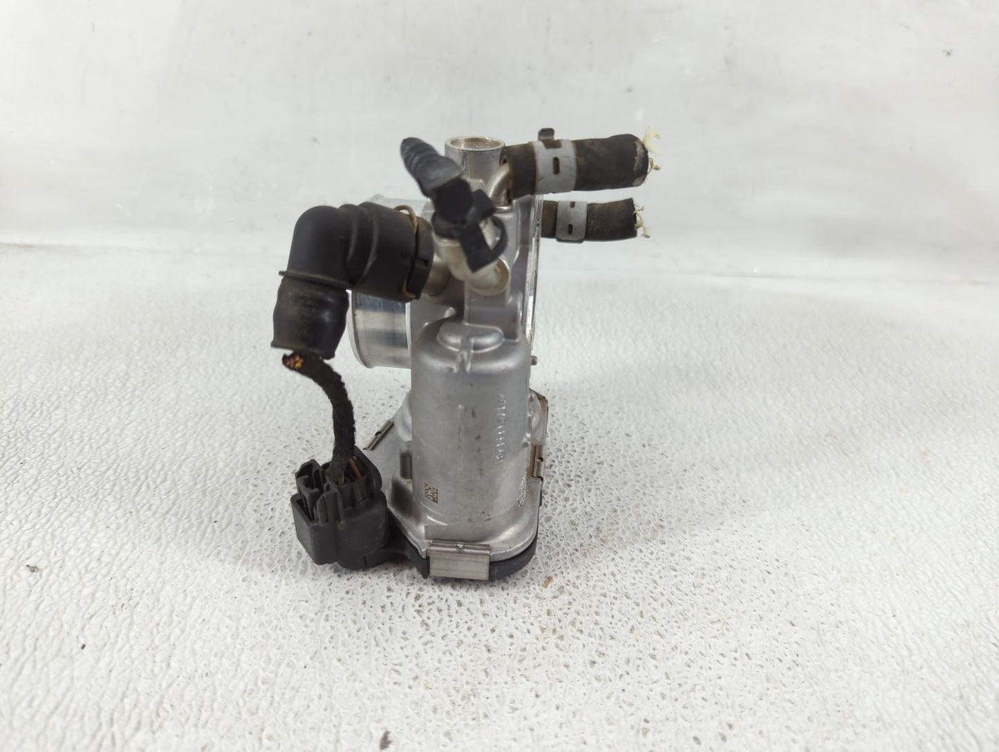 2011-2016 Chevrolet Cruze Throttle Body P/N:55561495 Fits Fits 2009 2010 2011 2012 2013 2014 2015 2016 2017 2018 OEM Used Au