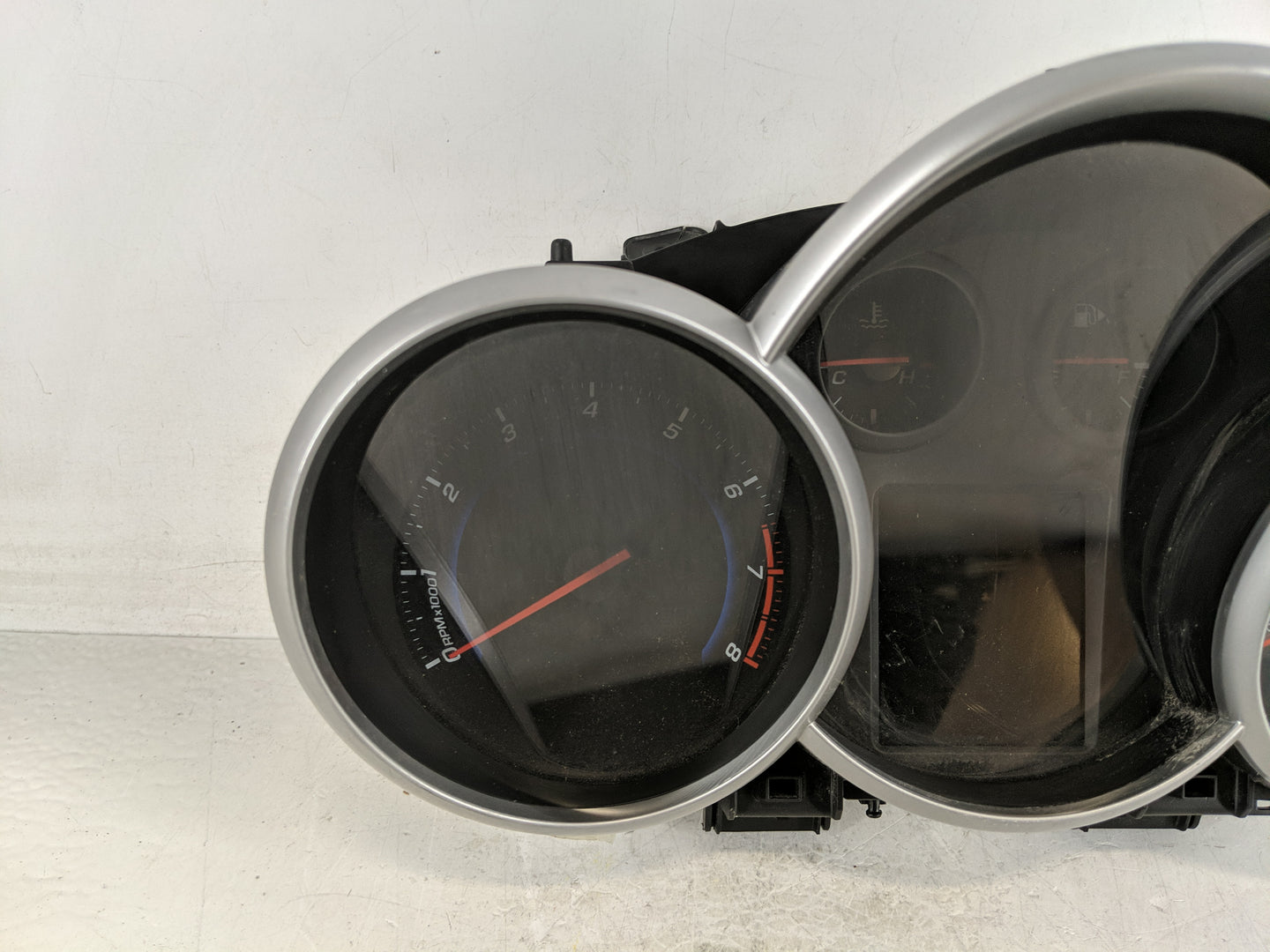 2012 Chevrolet Cruze Instrument Cluster Speedometer Gauges P/N:95940656 Fits OEM Used Auto Parts - Oemusedautoparts1.com