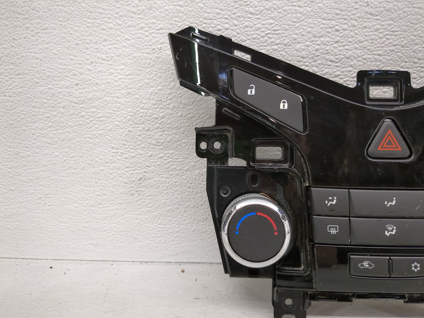 2011-2012 Chevrolet Cruze Climate Control Module Temperature AC/Heater Replacement P/N:95017054 Fits Fits 2011 2012 OEM Used