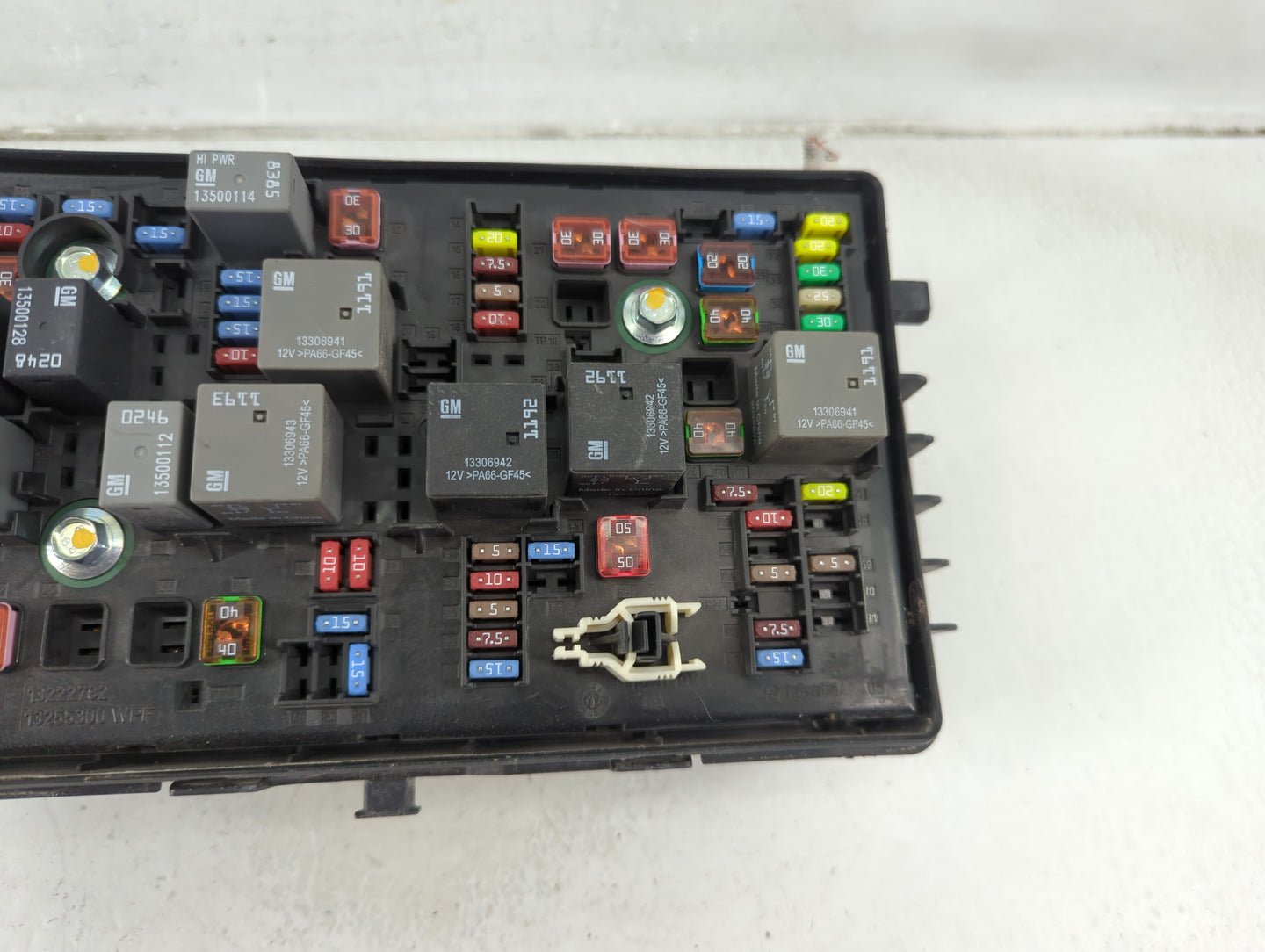 2012-2014 Chevrolet Cruze Fusebox Fuse Box Panel Relay Module P/N:812461952 Fits Fits 2012 2013 2014 OEM Used Auto Parts - O