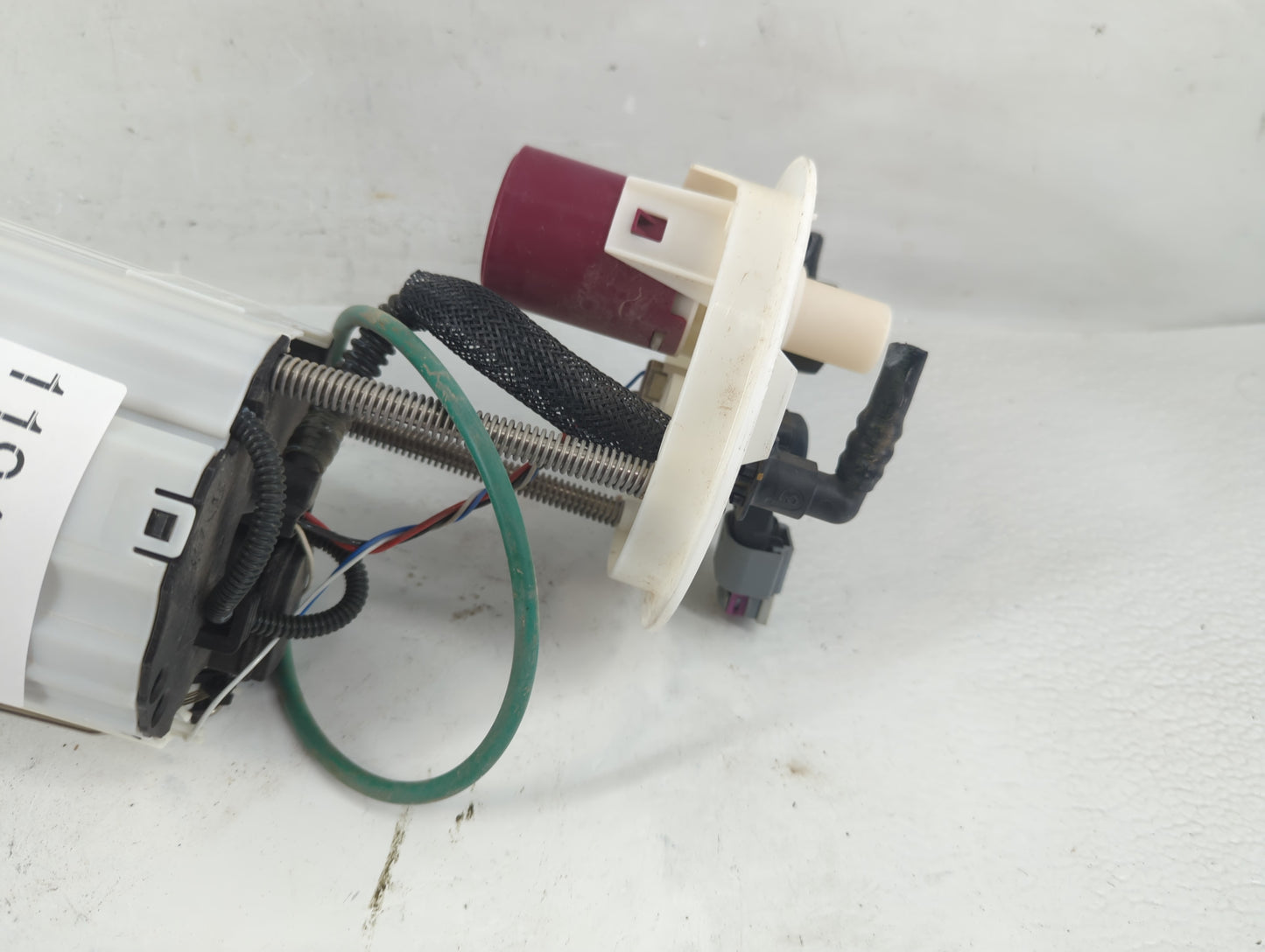 2011-2016 Chevrolet Cruze Electrical Gas Fuel Pump Assembly - Oemusedautoparts1.com