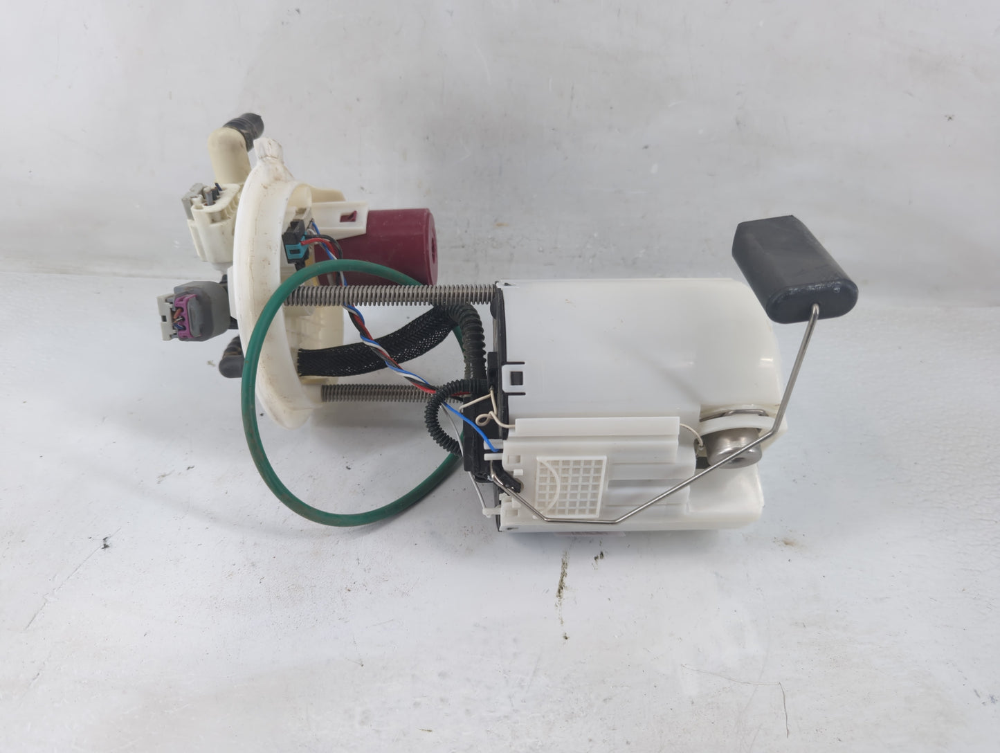 2011-2016 Chevrolet Cruze Electrical Gas Fuel Pump Assembly - Oemusedautoparts1.com
