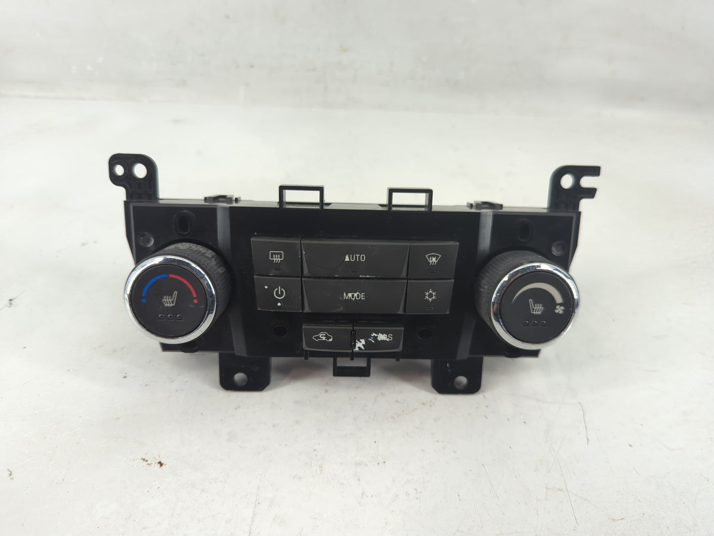2011-2012 Chevrolet Cruze Climate Control Module Temperature AC/Heater Replacement P/N:95017058 Fits Fits 2011 2012 OEM Used
