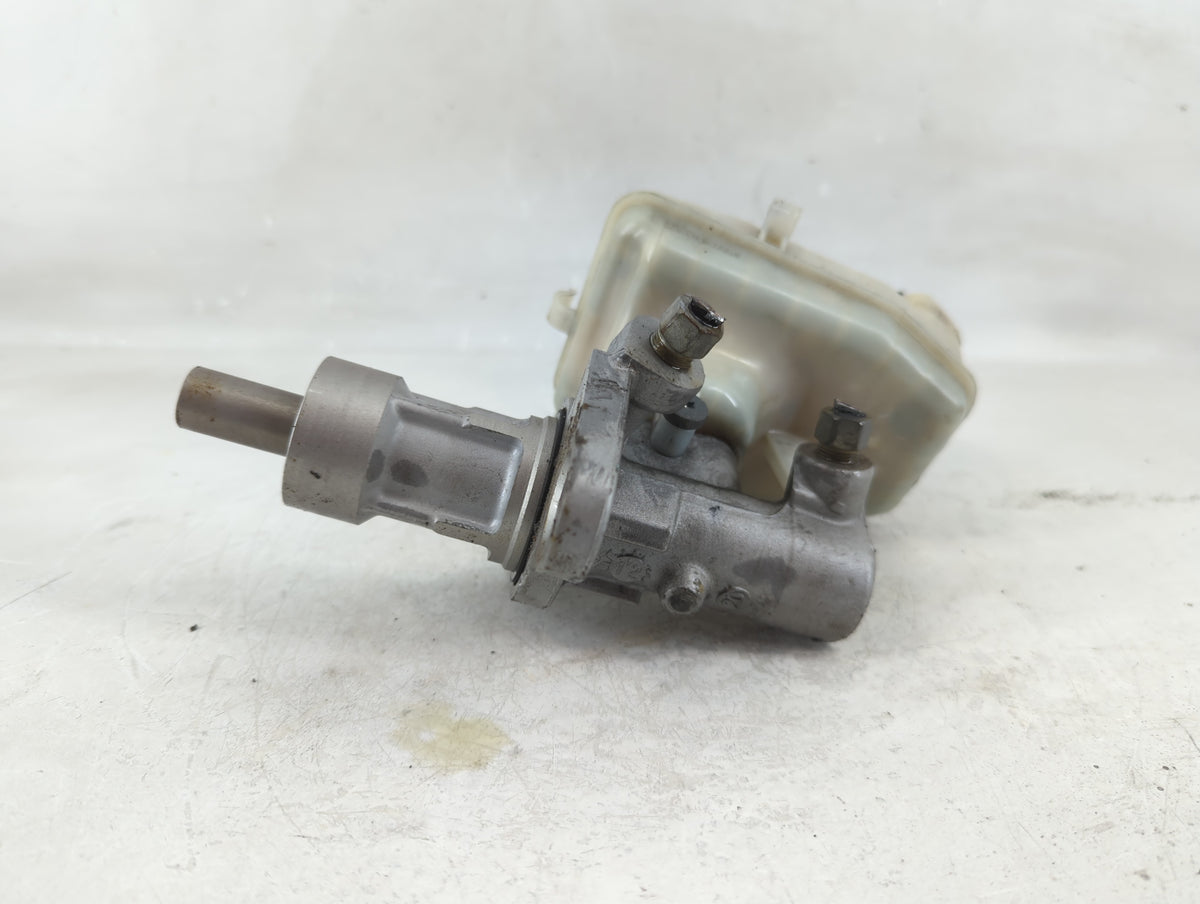 2011-2016 Chevrolet Cruze Brake Master Cylinder 1208552 - Oemusedautoparts1.com
