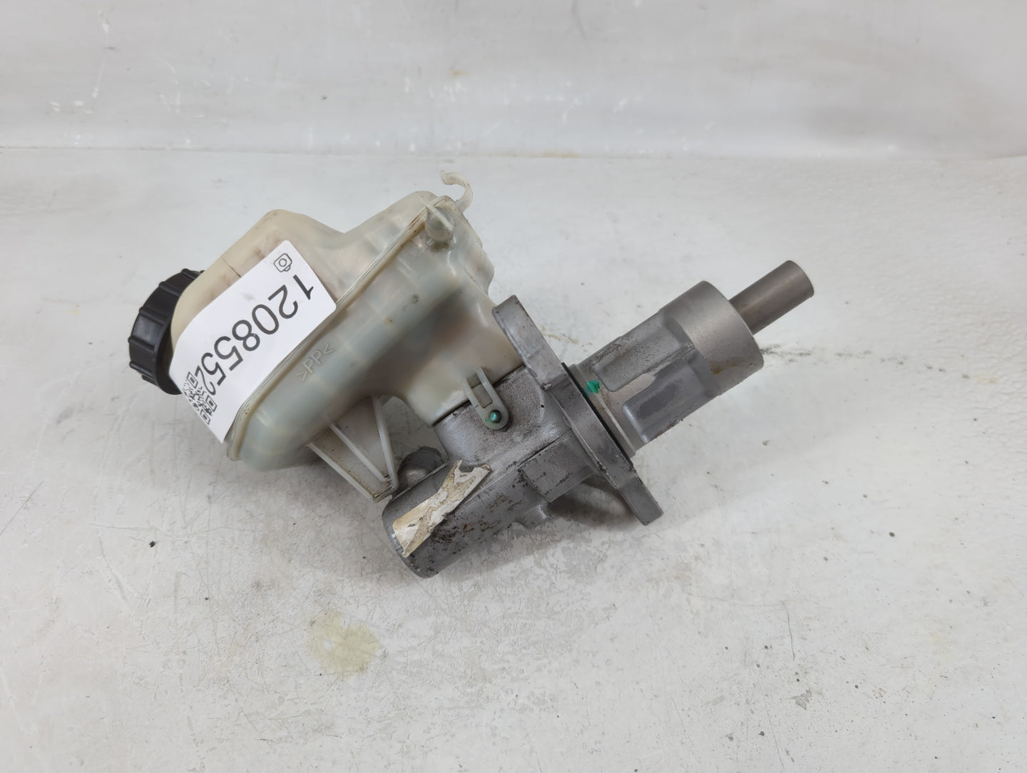 2011-2016 Chevrolet Cruze Brake Master Cylinder 1208552 - Oemusedautoparts1.com