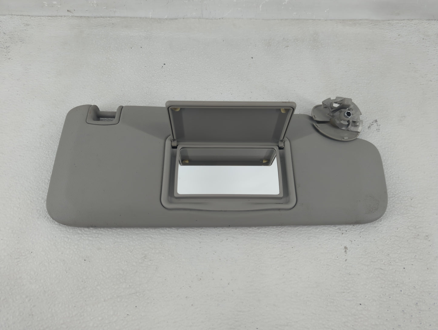 2011-2016 Chevrolet Cruze Sun Visor Shade Replacement Passenger Right Mirror Fits Fits 2011 2012 2013 2014 2015 2016 OEM Use
