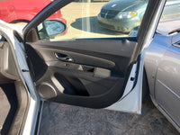 2012 Chevrolet Cruze Front Right Passenger Interior Door Panel Trim 1210491 - Oemusedautoparts1.com