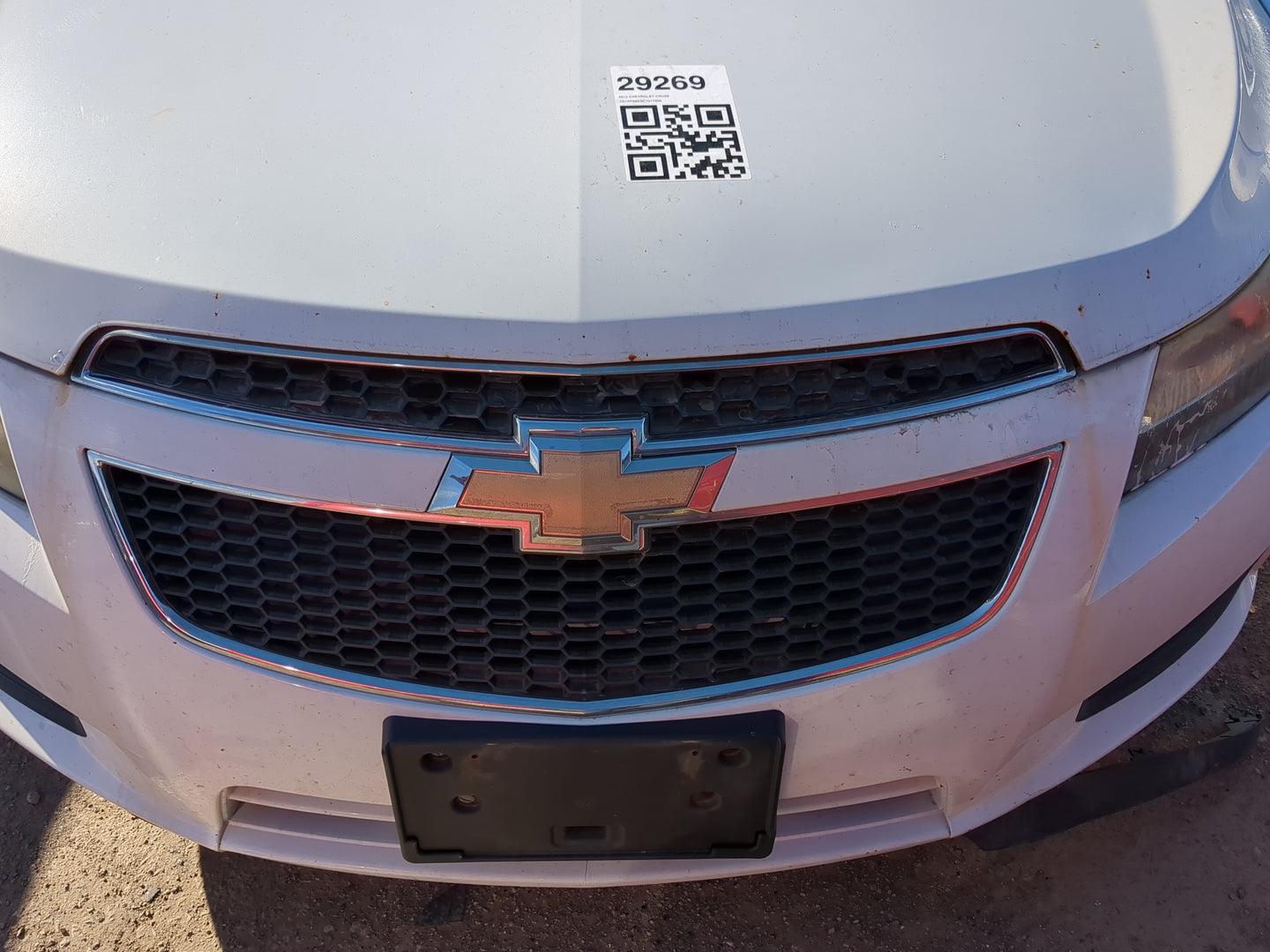 2011-2014 Chevrolet Cruze Front Grille Bumper Not Included - Oemusedautoparts1.com