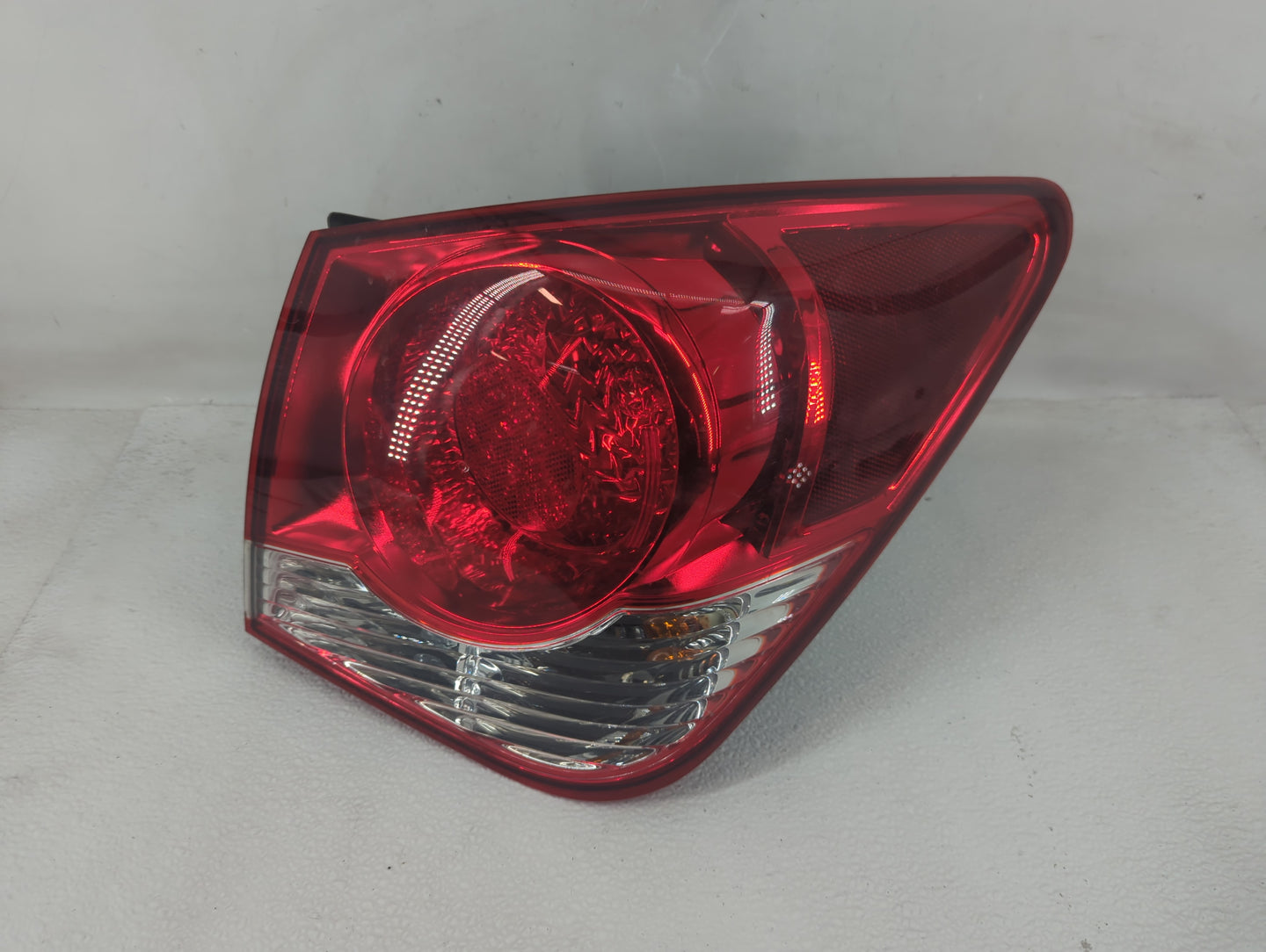 2011-2016 Chevrolet Cruze Tail Light Assembly Passenger Right OEM Fits Fits 2011 2012 2013 2014 2015 2016 OEM Used Auto Part