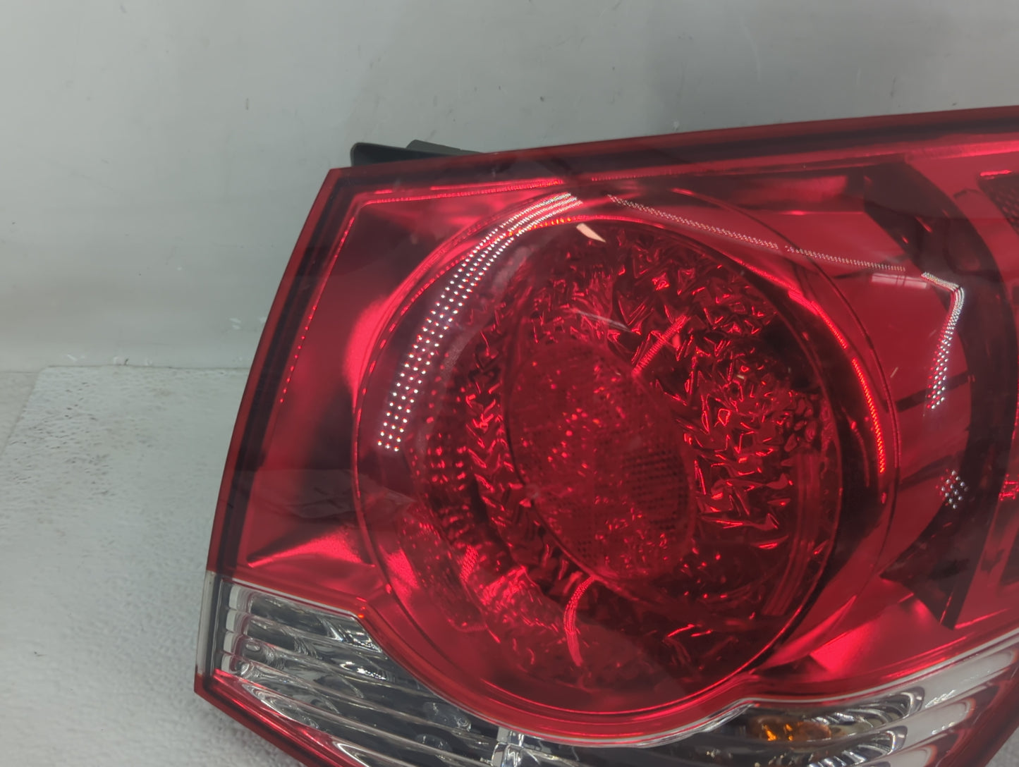 2011-2016 Chevrolet Cruze Tail Light Assembly Passenger Right OEM Fits Fits 2011 2012 2013 2014 2015 2016 OEM Used Auto Part