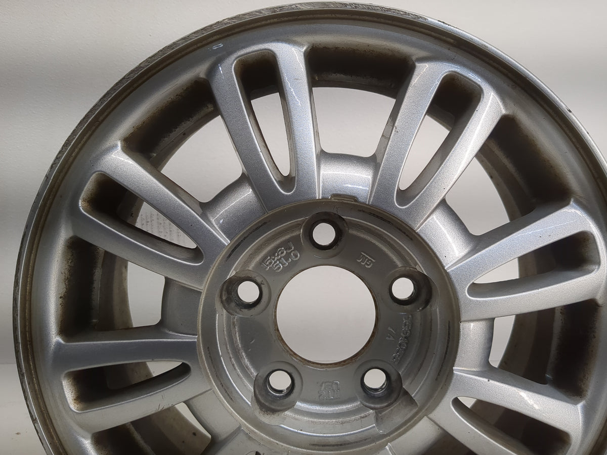 2011-2016 Chevrolet Cruze Driver Front Wheel Hub Oem 1218040 - Oemusedautoparts1.com