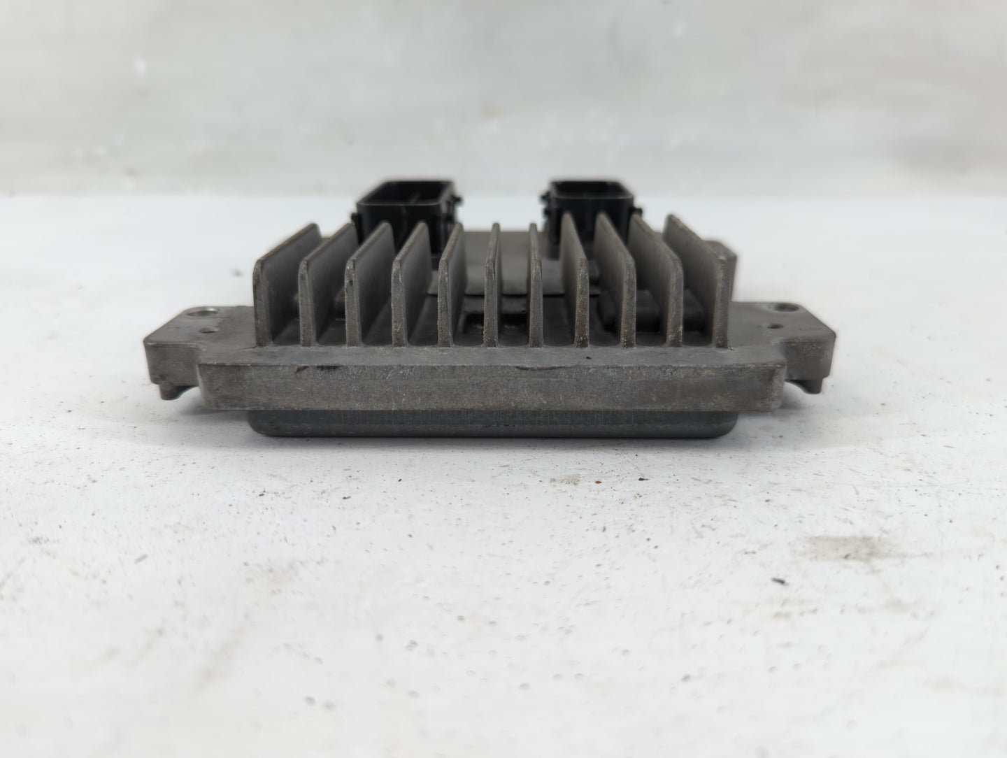 2011-2012 Chevrolet Cruze PCM Engine Control Computer ECU ECM PCU OEM P/N:E83 12653536 Fits Fits 2009 2010 2011 2012 2013 20