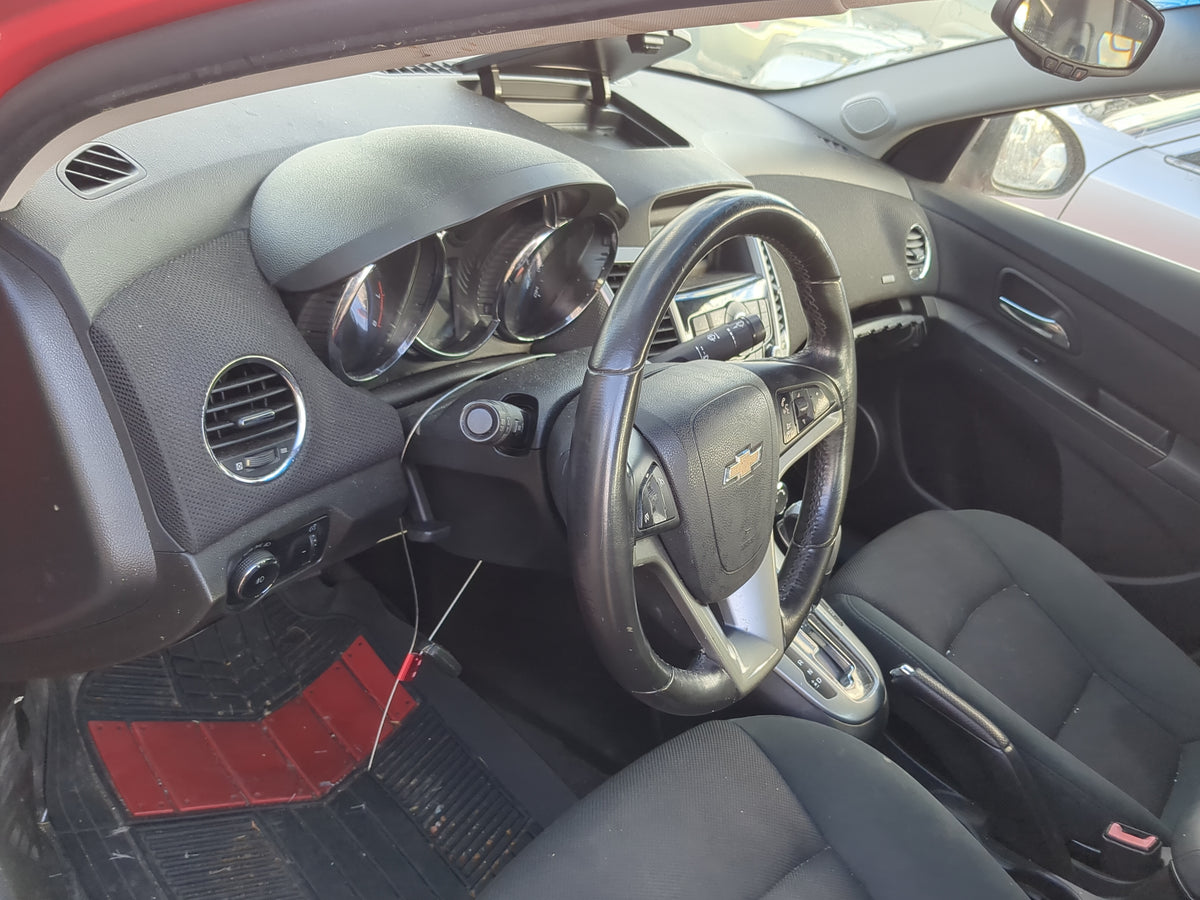 2011-2013 Chevrolet Cruze Air Bag Driver Left Steering Wheel Mounted 1218577 - Oemusedautoparts1.com